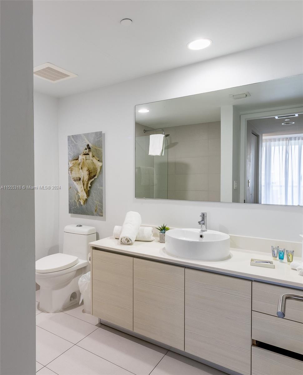 2602 E Hallandale Beach Blvd R708, Hallandale Beach, Florida 33009, 2 Bedrooms Bedrooms, ,2 BathroomsBathrooms,Residentiallease,For Rent,2602 E Hallandale Beach Blvd R708,A11555318