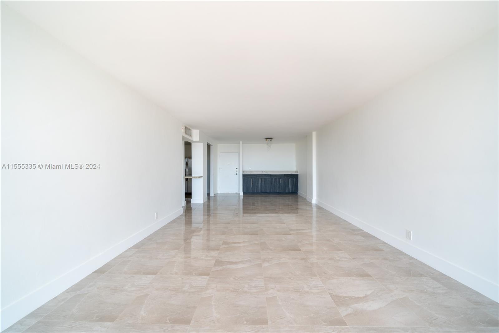 2450 NE 135th St 909, North Miami, Florida 33181, 2 Bedrooms Bedrooms, ,2 BathroomsBathrooms,Residentiallease,For Rent,2450 NE 135th St 909,A11555335