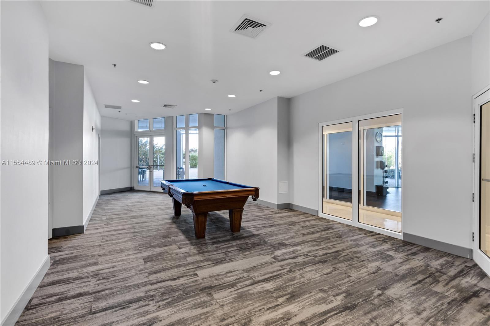 6515 Collins Ave 708, Miami Beach, Florida 33141, 2 Bedrooms Bedrooms, ,2 BathroomsBathrooms,Residential,For Sale,6515 Collins Ave 708,A11554489