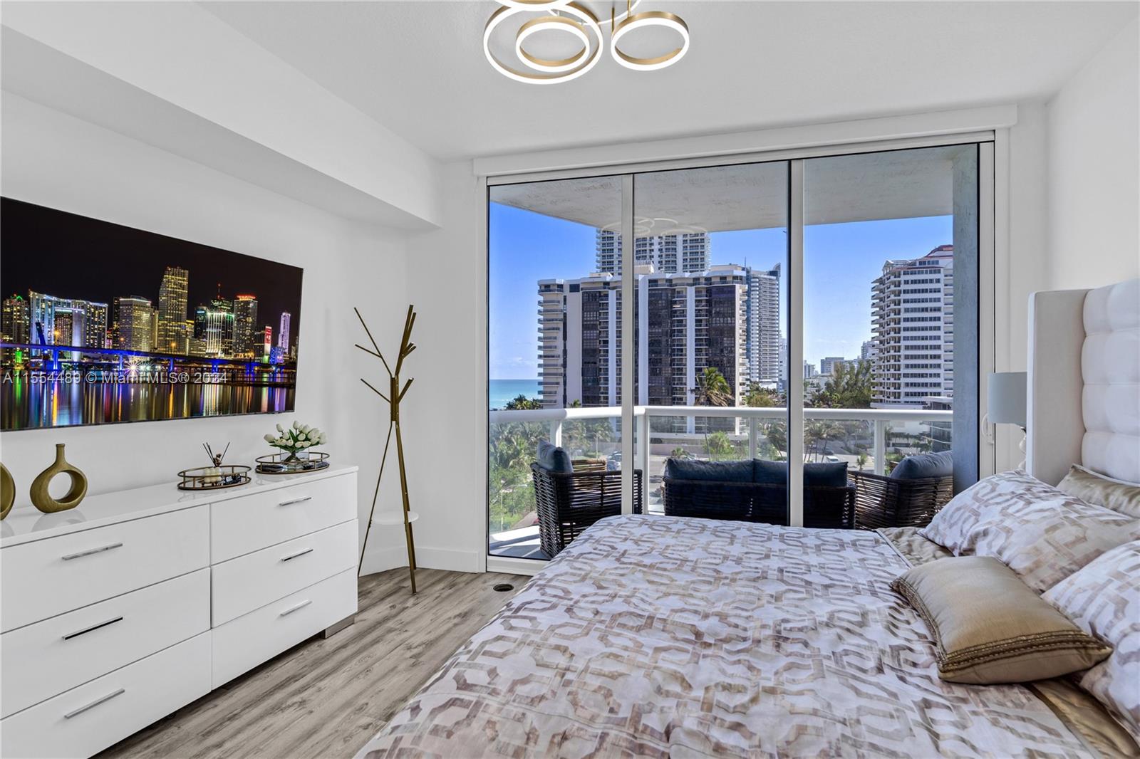 6515 Collins Ave 708, Miami Beach, Florida 33141, 2 Bedrooms Bedrooms, ,2 BathroomsBathrooms,Residential,For Sale,6515 Collins Ave 708,A11554489
