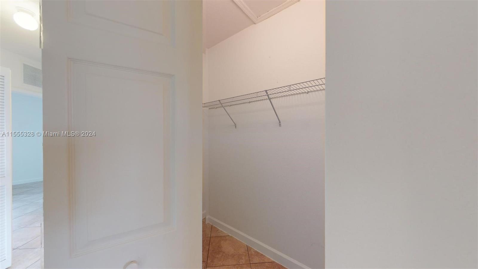 2932 SE 2nd Dr 27, Homestead, Florida 33033, 3 Bedrooms Bedrooms, ,2 BathroomsBathrooms,Residential,For Sale,2932 SE 2nd Dr 27,A11555328