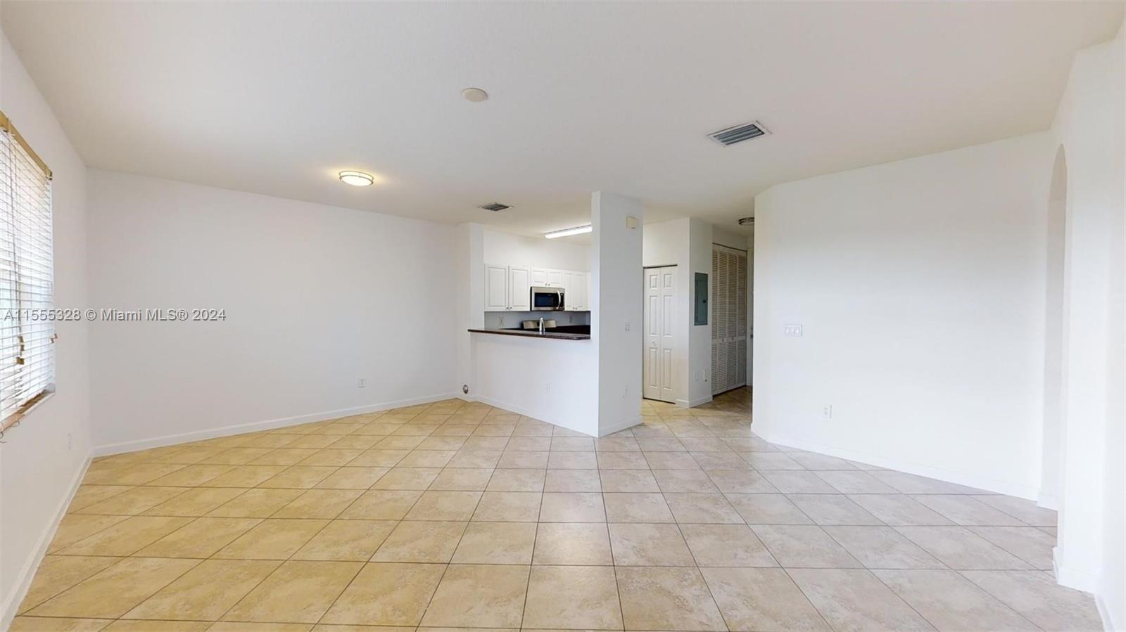 2932 SE 2nd Dr 27, Homestead, Florida 33033, 3 Bedrooms Bedrooms, ,2 BathroomsBathrooms,Residential,For Sale,2932 SE 2nd Dr 27,A11555328