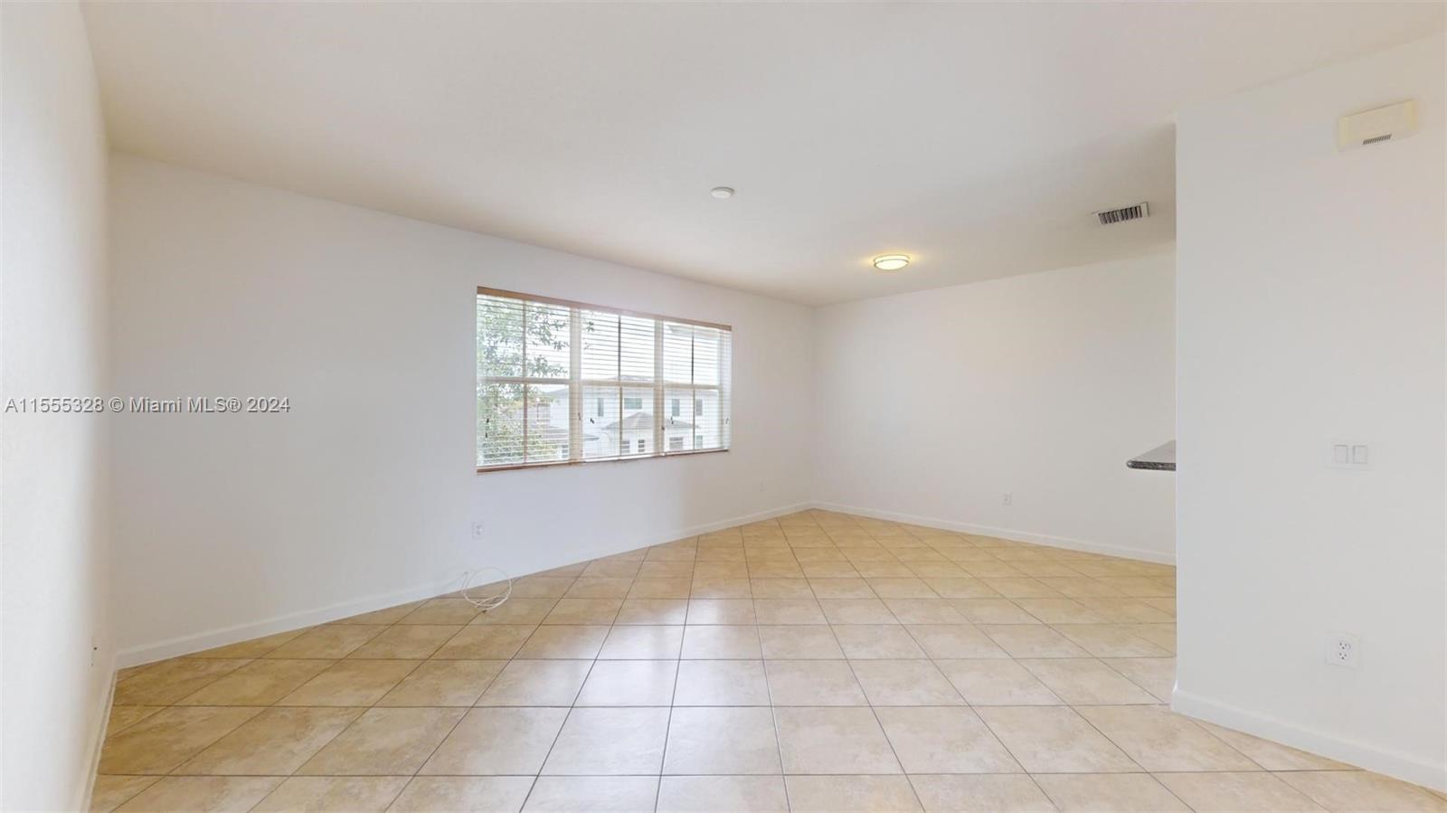 2932 SE 2nd Dr 27, Homestead, Florida 33033, 3 Bedrooms Bedrooms, ,2 BathroomsBathrooms,Residential,For Sale,2932 SE 2nd Dr 27,A11555328