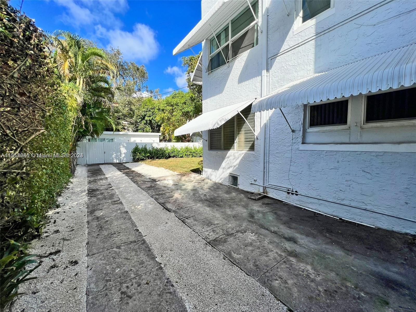 161 NE 50th St 1, Miami, Florida 33137, 4 Bedrooms Bedrooms, ,3 BathroomsBathrooms,Residentiallease,For Rent,161 NE 50th St 1,A11554240