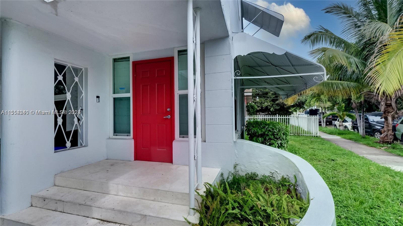 161 NE 50th St 1, Miami, Florida 33137, 4 Bedrooms Bedrooms, ,3 BathroomsBathrooms,Residentiallease,For Rent,161 NE 50th St 1,A11554240
