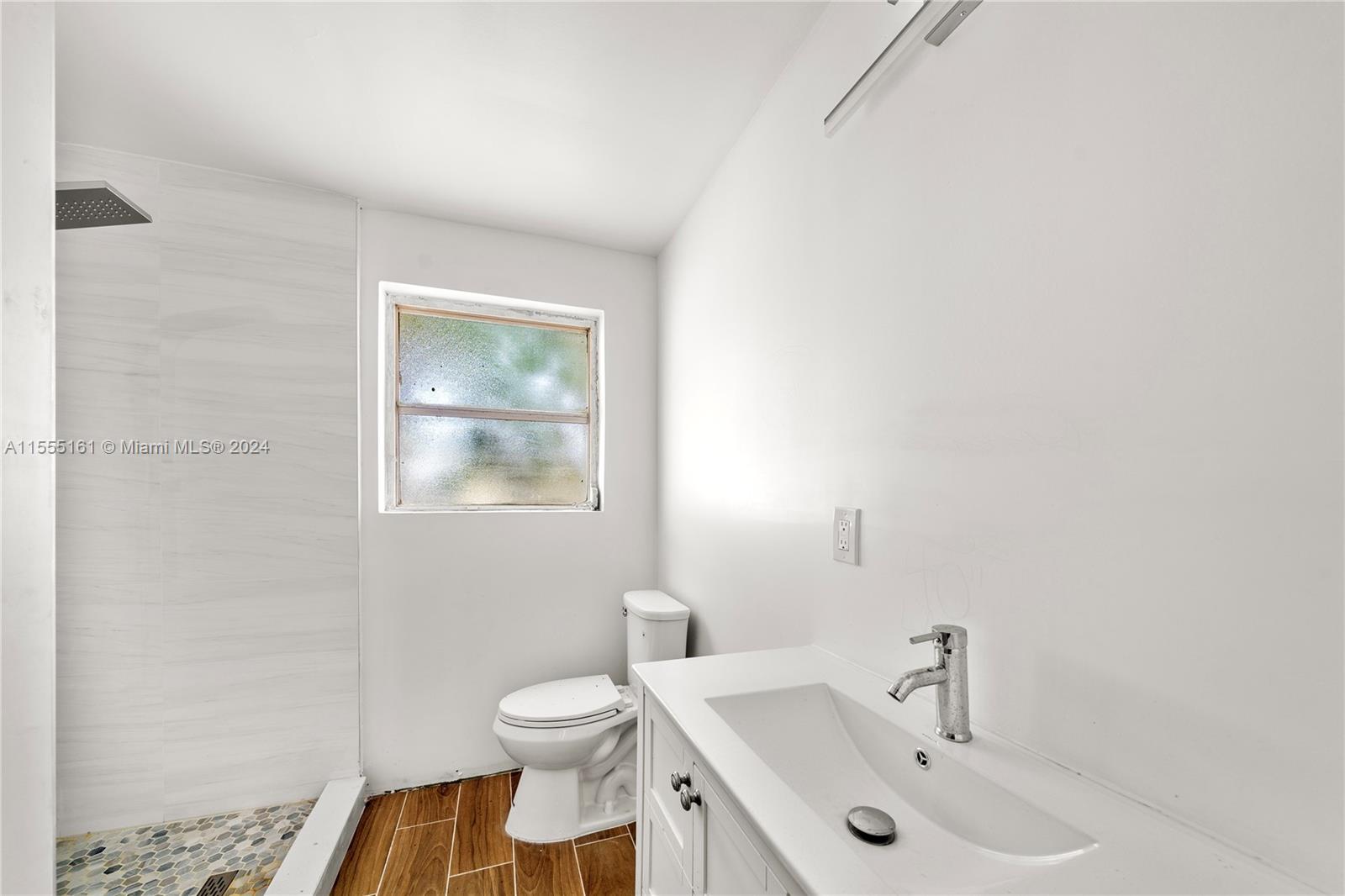 5757 Alton Rd, Miami Beach, Florida 33140, 5 Bedrooms Bedrooms, ,5 BathroomsBathrooms,Residential,For Sale,5757 Alton Rd,A11555161