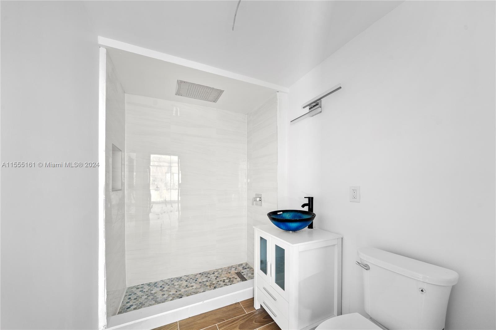 5757 Alton Rd, Miami Beach, Florida 33140, 5 Bedrooms Bedrooms, ,5 BathroomsBathrooms,Residential,For Sale,5757 Alton Rd,A11555161
