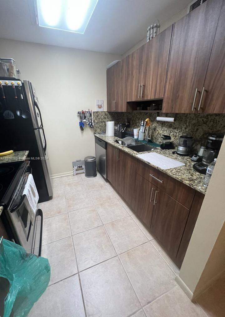 1551 SW 135th Ter 107G, Pembroke Pines, Florida 33027, 1 Bedroom Bedrooms, ,1 BathroomBathrooms,Residential,For Sale,1551 SW 135th Ter 107G,A11555389