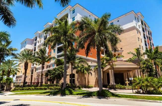 17150 N Bay Rd 2318, Sunny Isles Beach, Florida 33160, 2 Bedrooms Bedrooms, ,1 BathroomBathrooms,Residentiallease,For Rent,17150 N Bay Rd 2318,A11553103