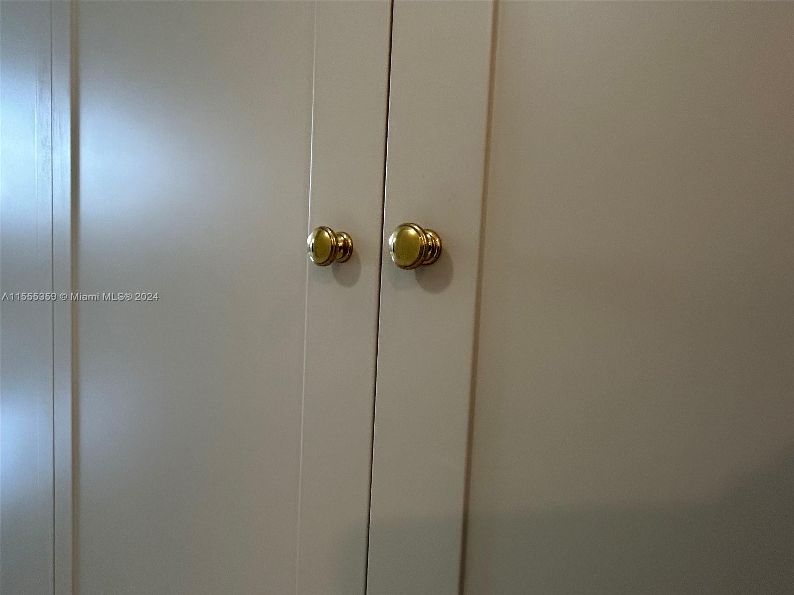 3550 NE 169th St 304, North Miami Beach, Florida 33160, 1 Bedroom Bedrooms, ,1 BathroomBathrooms,Residential,For Sale,3550 NE 169th St 304,A11555359