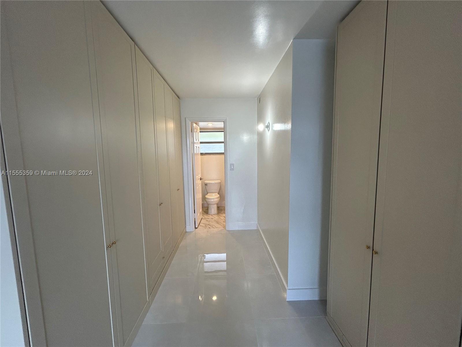 3550 NE 169th St 304, North Miami Beach, Florida 33160, 1 Bedroom Bedrooms, ,1 BathroomBathrooms,Residential,For Sale,3550 NE 169th St 304,A11555359