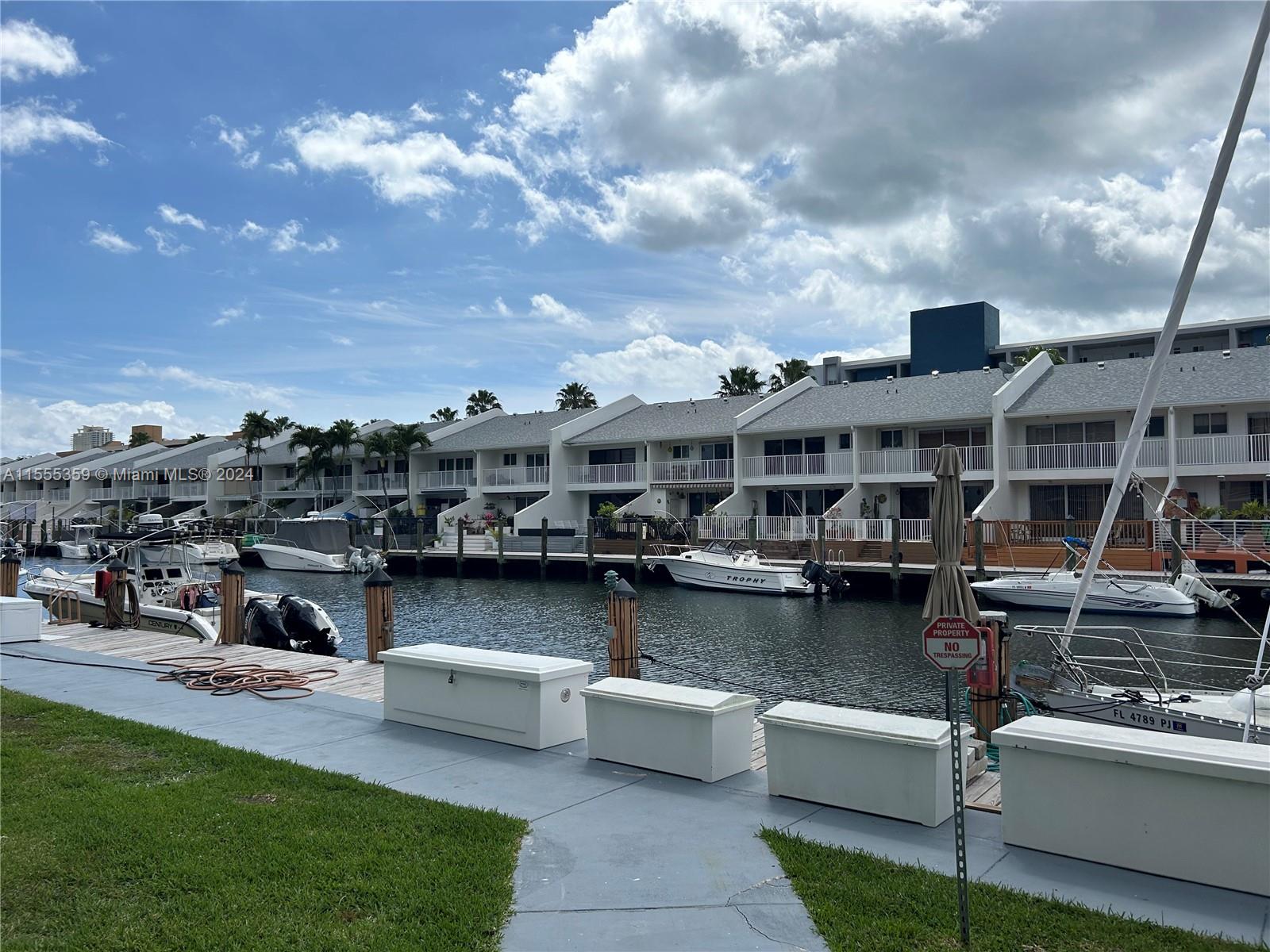 3550 NE 169th St 304, North Miami Beach, Florida 33160, 1 Bedroom Bedrooms, ,1 BathroomBathrooms,Residential,For Sale,3550 NE 169th St 304,A11555359