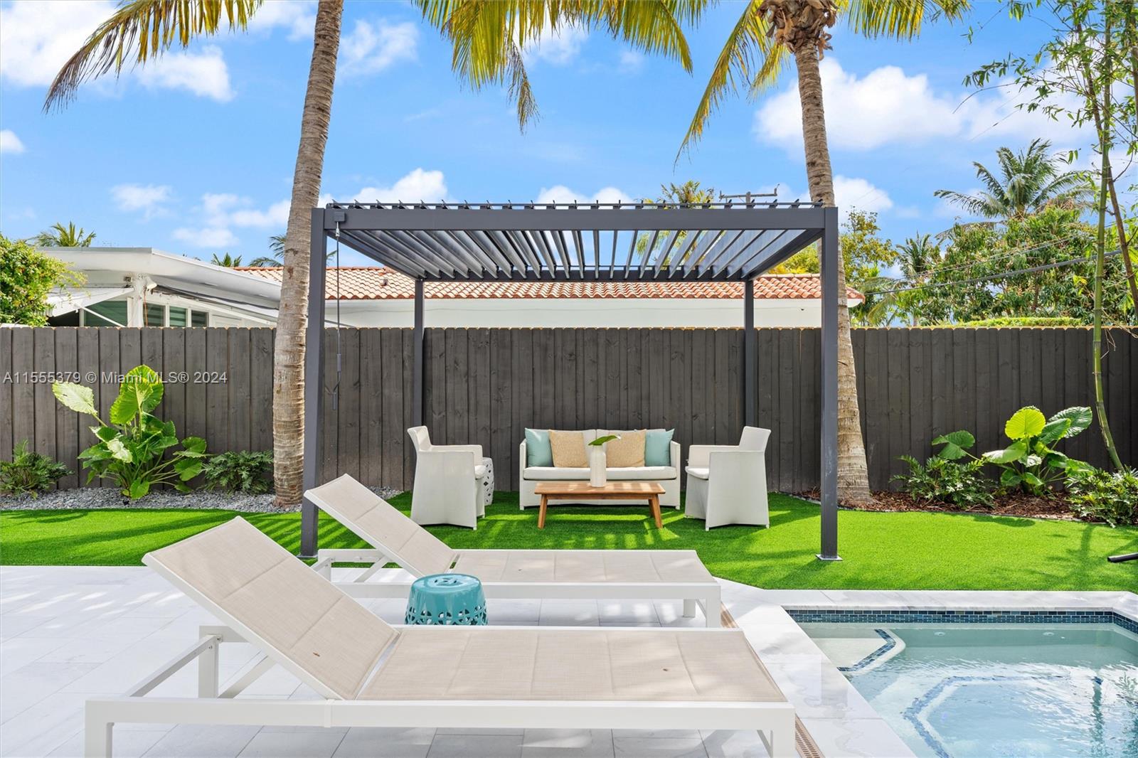 720 N Shore Dr, Miami Beach, Florida 33141, 4 Bedrooms Bedrooms, ,4 BathroomsBathrooms,Residential,For Sale,720 N Shore Dr,A11555379
