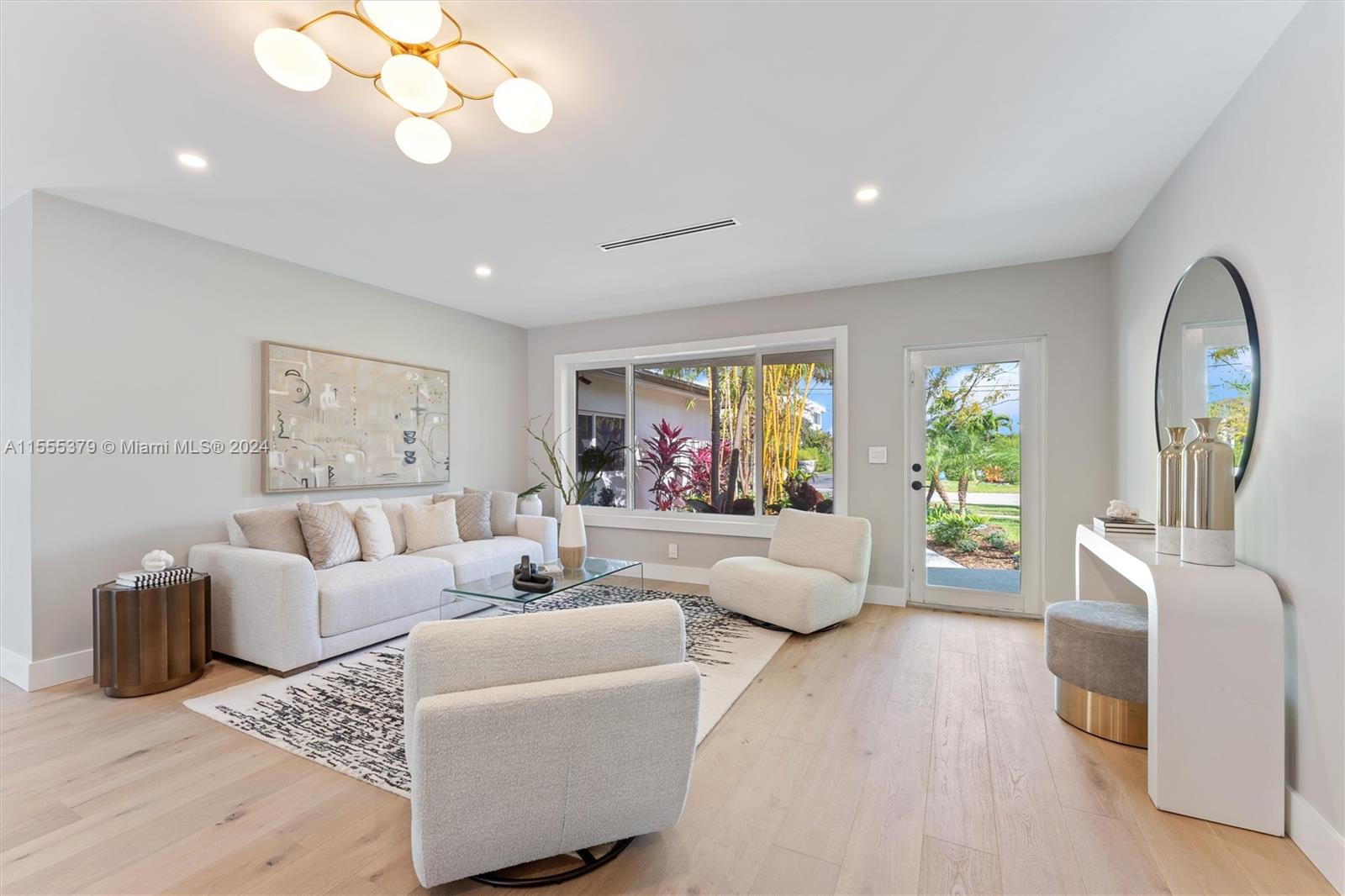 720 N Shore Dr, Miami Beach, Florida 33141, 4 Bedrooms Bedrooms, ,4 BathroomsBathrooms,Residential,For Sale,720 N Shore Dr,A11555379
