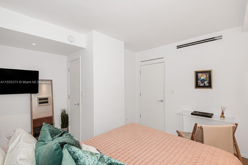 2301 Collins Ave 624, Miami Beach, Florida 33139, 3 Bedrooms Bedrooms, ,3 BathroomsBathrooms,Residentiallease,For Rent,2301 Collins Ave 624,A11555373