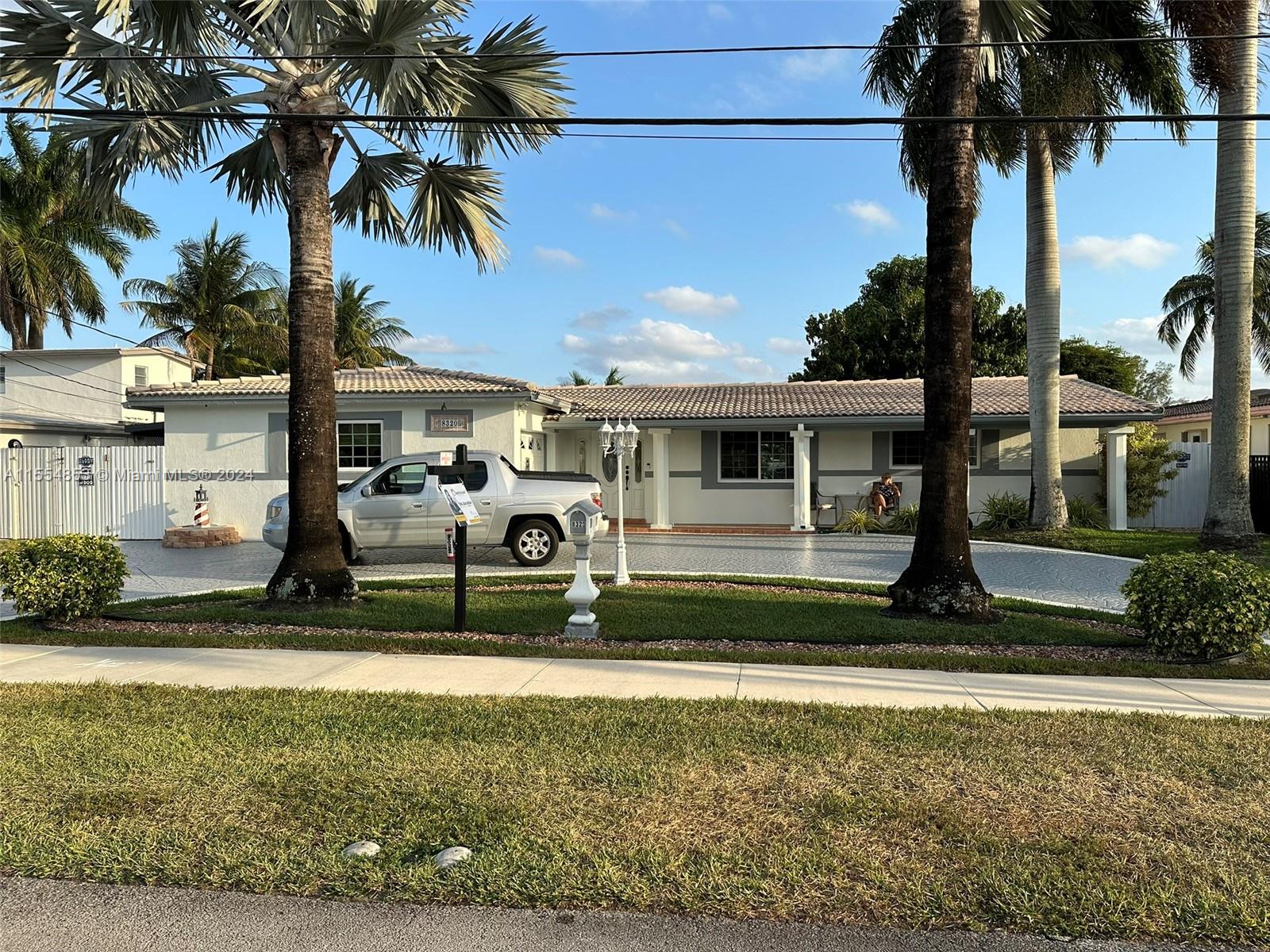 Circular Driveway with Stamped Concrete