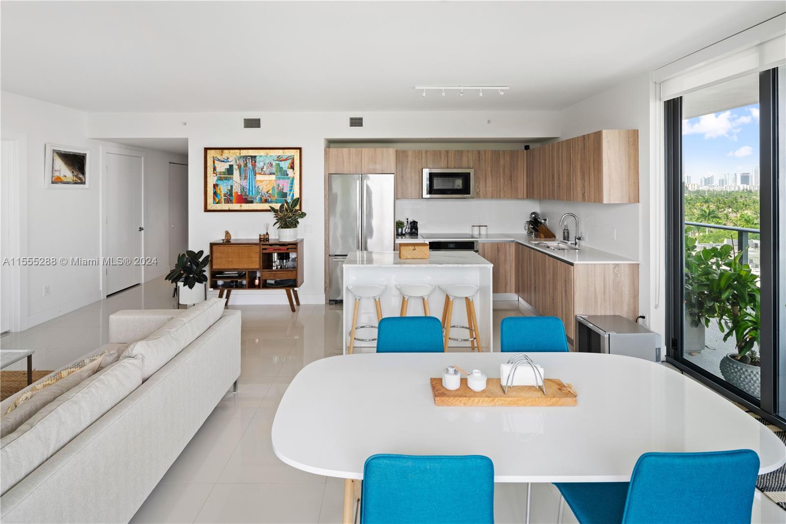 2960 NE 207TH ST 711, Aventura, Florida 33180, 2 Bedrooms Bedrooms, ,2 BathroomsBathrooms,Residential,For Sale,2960 NE 207TH ST 711,A11555288