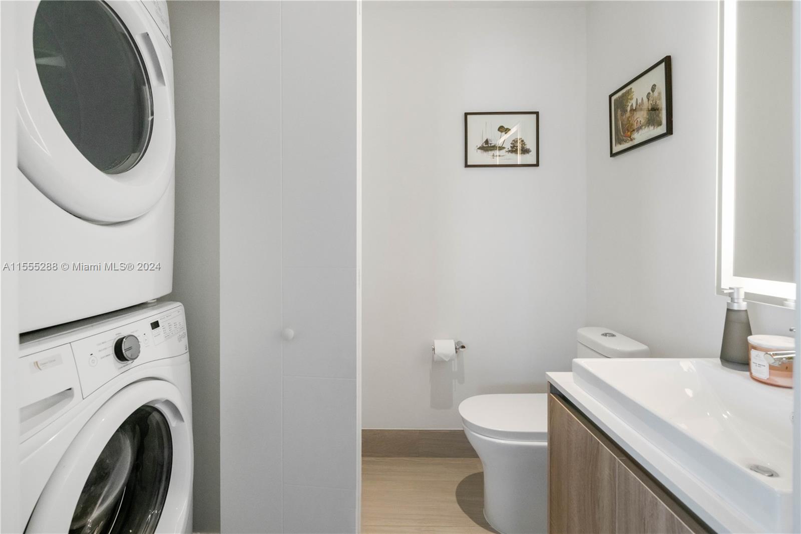 2960 NE 207TH ST 711, Aventura, Florida 33180, 2 Bedrooms Bedrooms, ,2 BathroomsBathrooms,Residential,For Sale,2960 NE 207TH ST 711,A11555288