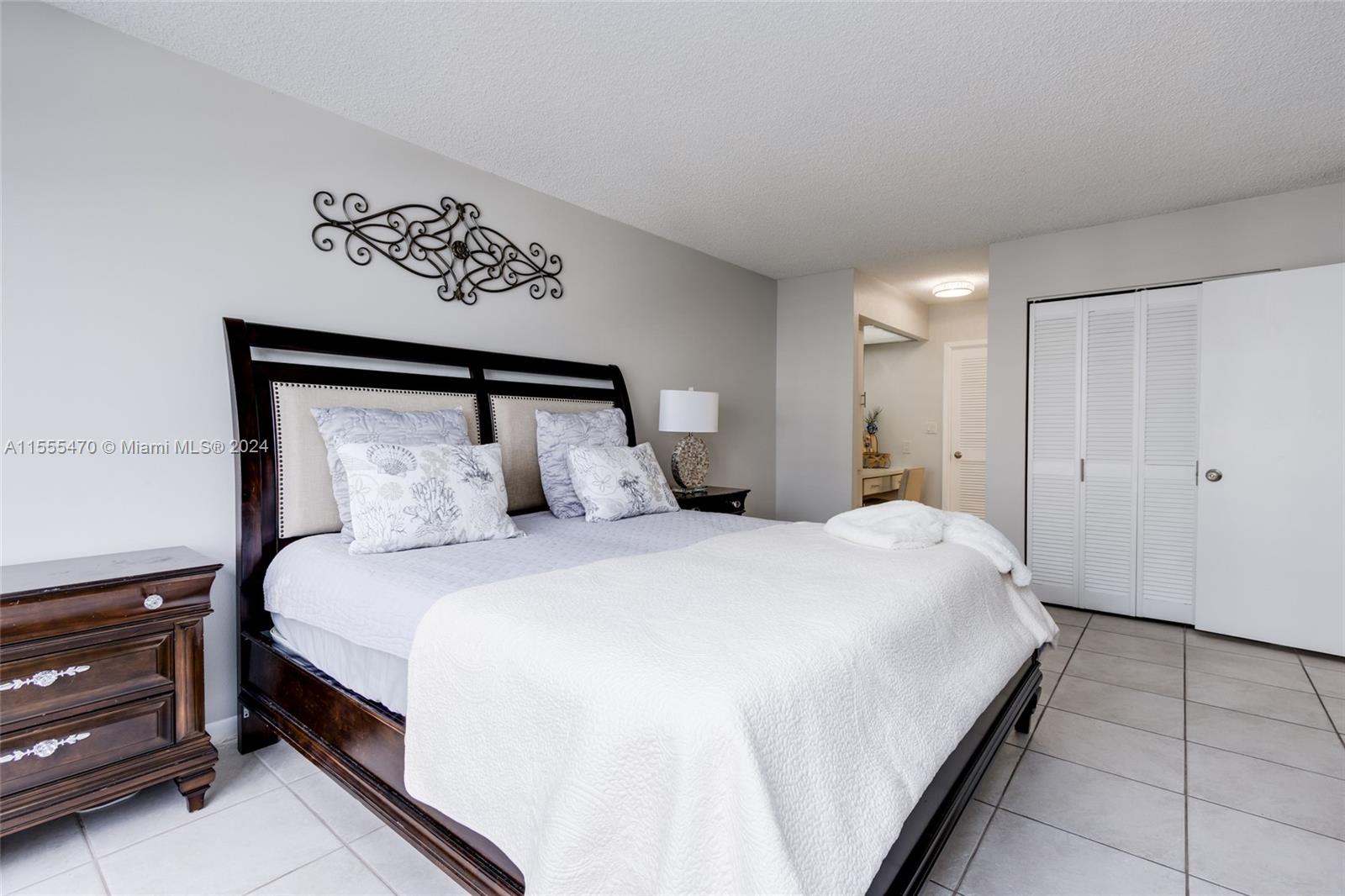 2500 PARKVIEW DRIVE 1019, Hallandale Beach, Florida 33009, 2 Bedrooms Bedrooms, ,2 BathroomsBathrooms,Residential,For Sale,2500 PARKVIEW DRIVE 1019,A11555470