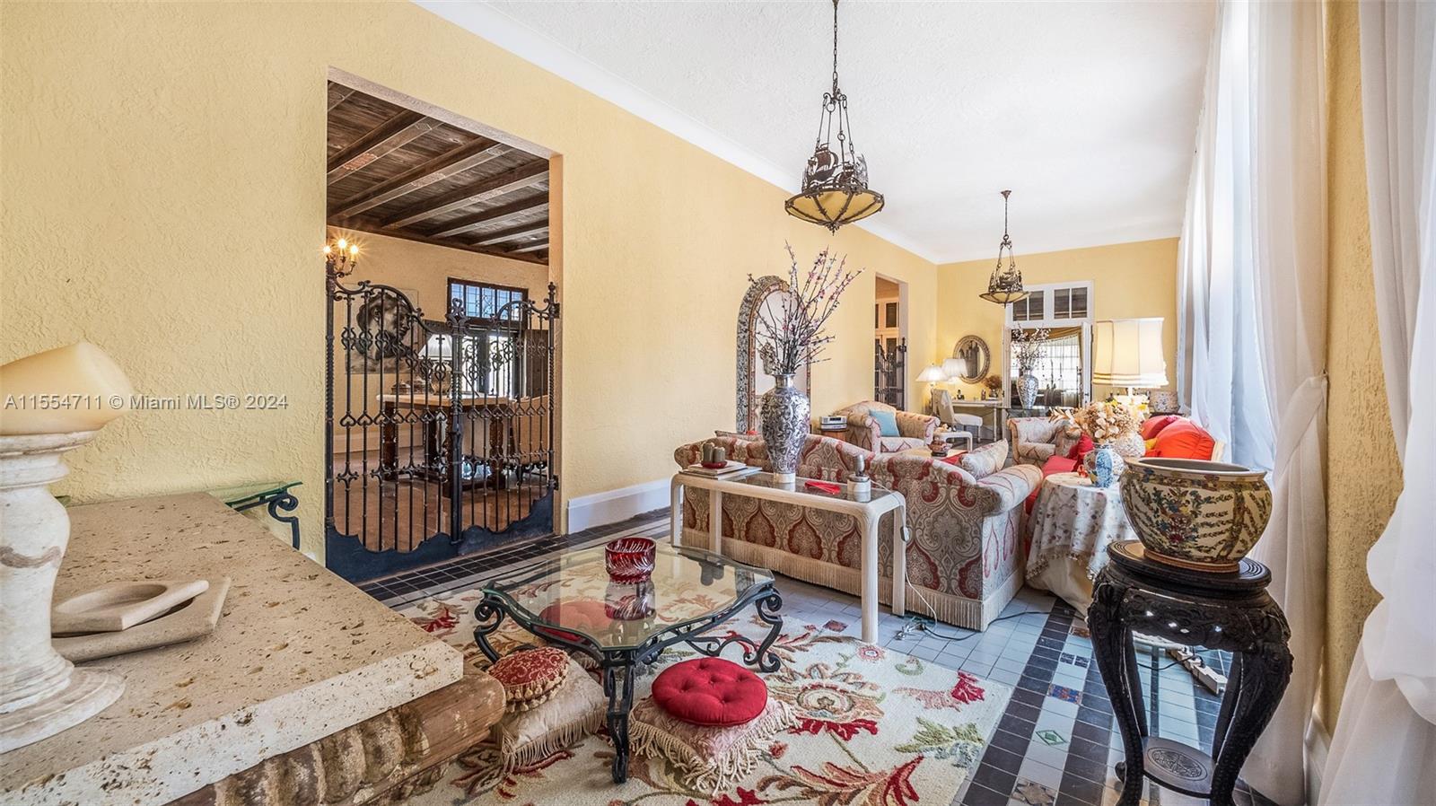 8447 E Dixie Hwy, Miami, Florida 33138, 6 Bedrooms Bedrooms, ,4 BathroomsBathrooms,Residential,For Sale,8447 E Dixie Hwy,A11554711