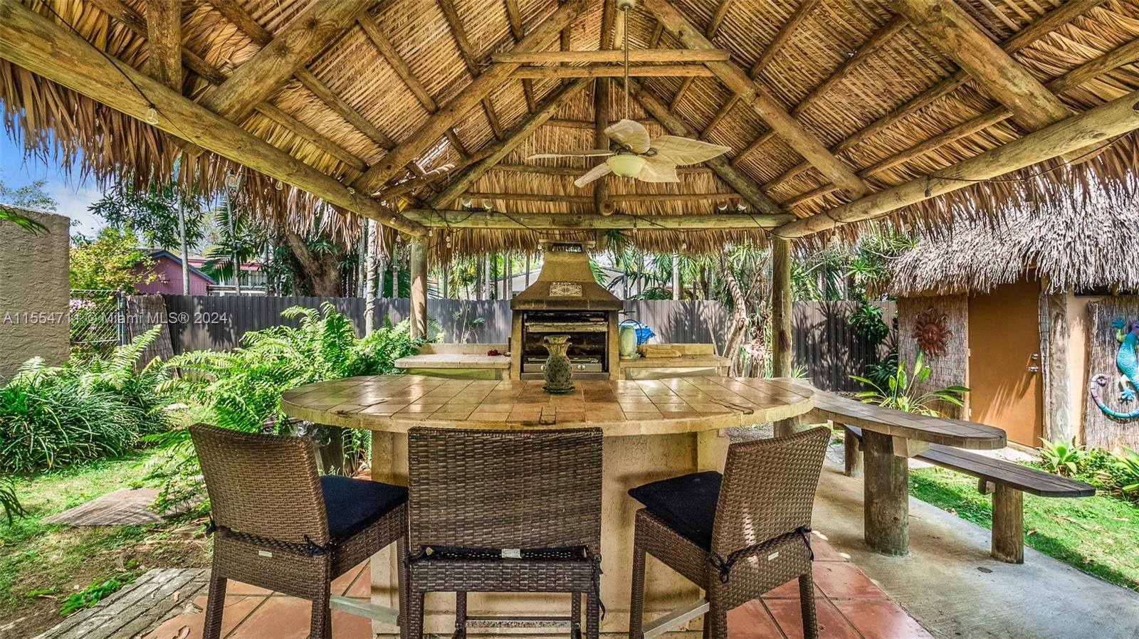 8447 E Dixie Hwy, Miami, Florida 33138, 6 Bedrooms Bedrooms, ,4 BathroomsBathrooms,Residential,For Sale,8447 E Dixie Hwy,A11554711