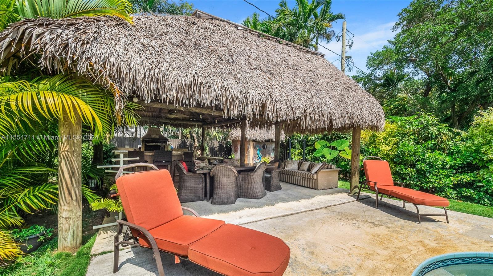 8447 E Dixie Hwy, Miami, Florida 33138, 6 Bedrooms Bedrooms, ,4 BathroomsBathrooms,Residential,For Sale,8447 E Dixie Hwy,A11554711