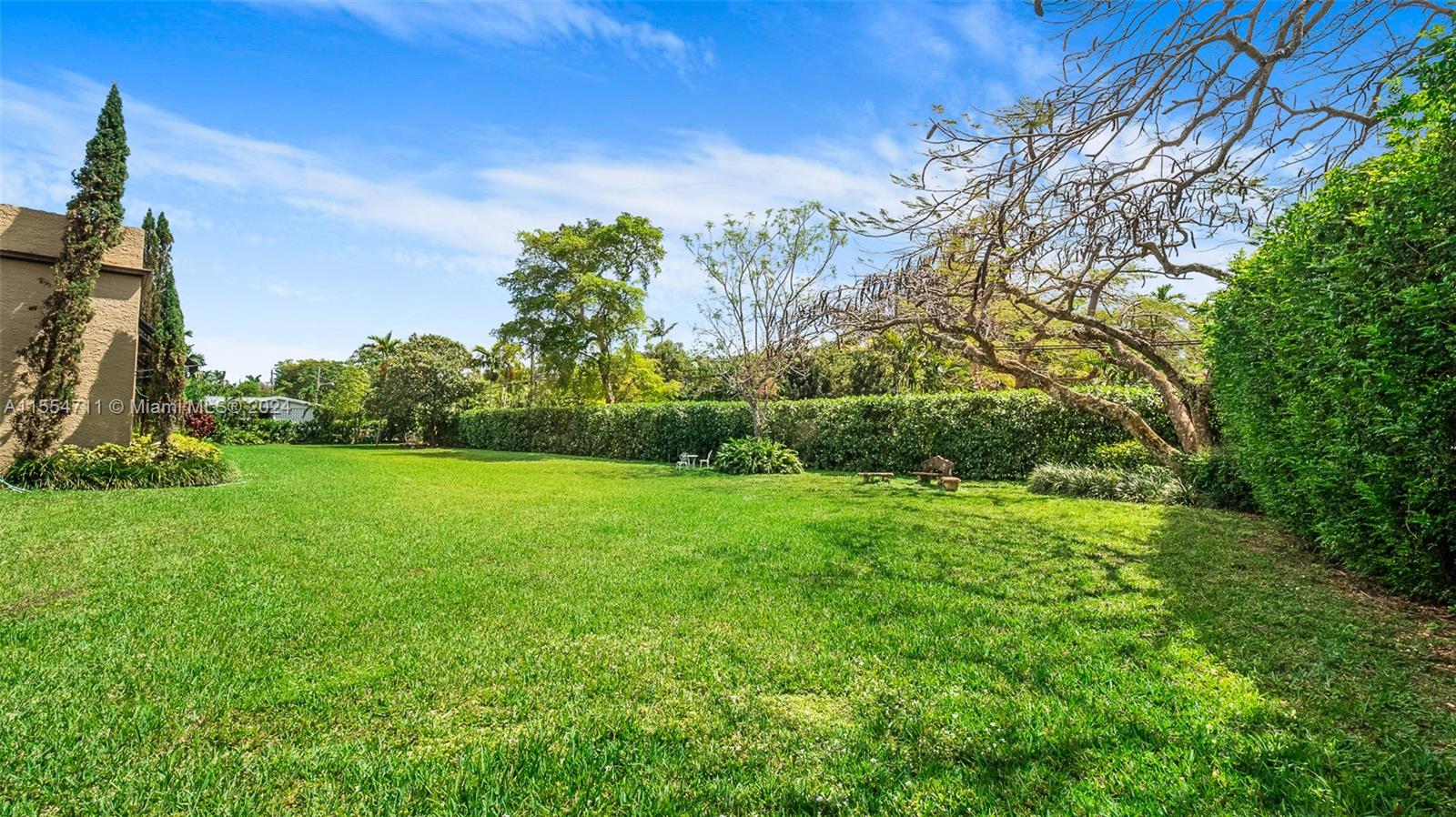 8447 E Dixie Hwy, Miami, Florida 33138, 6 Bedrooms Bedrooms, ,4 BathroomsBathrooms,Residential,For Sale,8447 E Dixie Hwy,A11554711