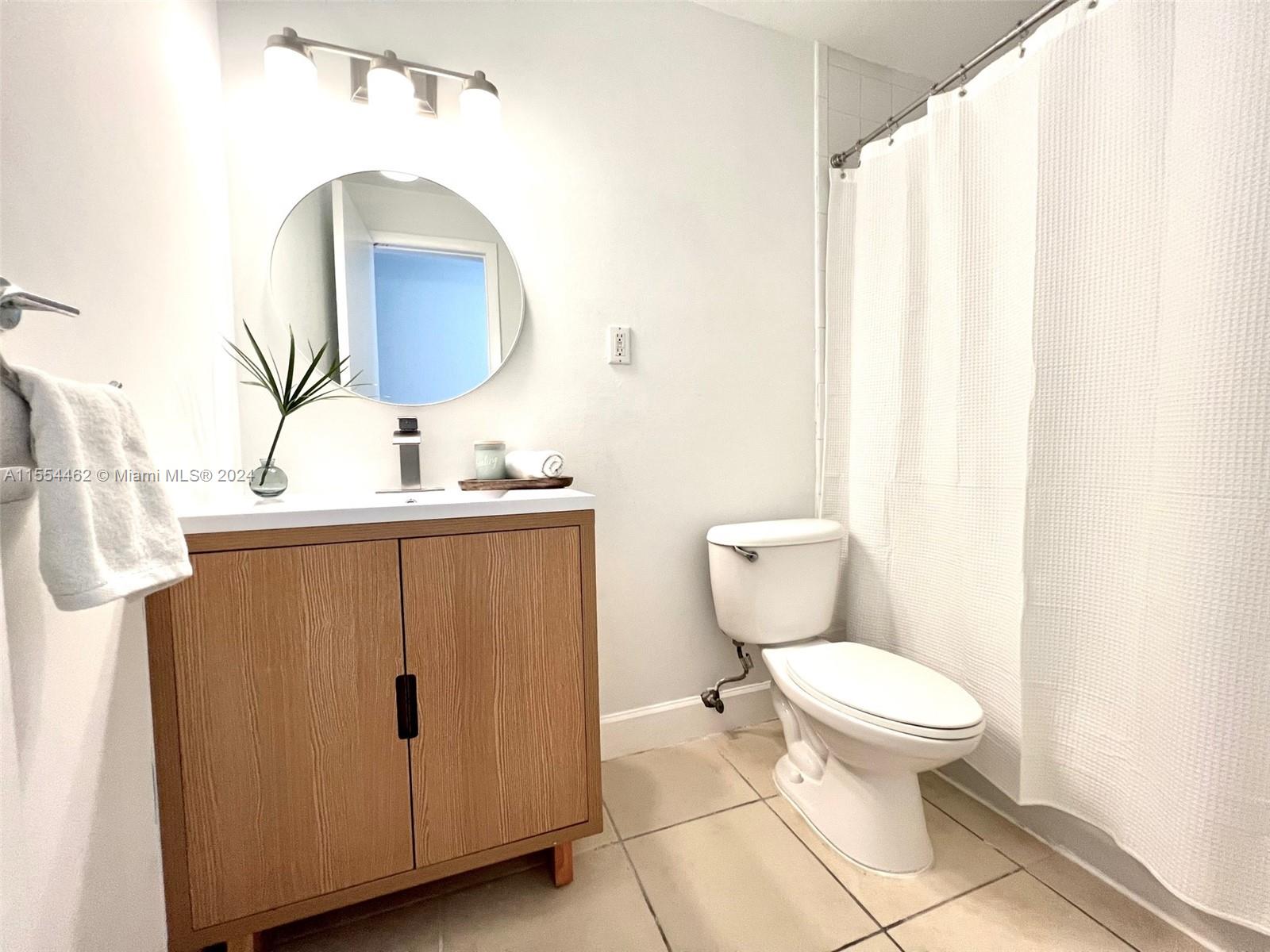 1185 Marseille Dr 205, Miami Beach, Florida 33141, 2 Bedrooms Bedrooms, ,2 BathroomsBathrooms,Residential,For Sale,1185 Marseille Dr 205,A11554462