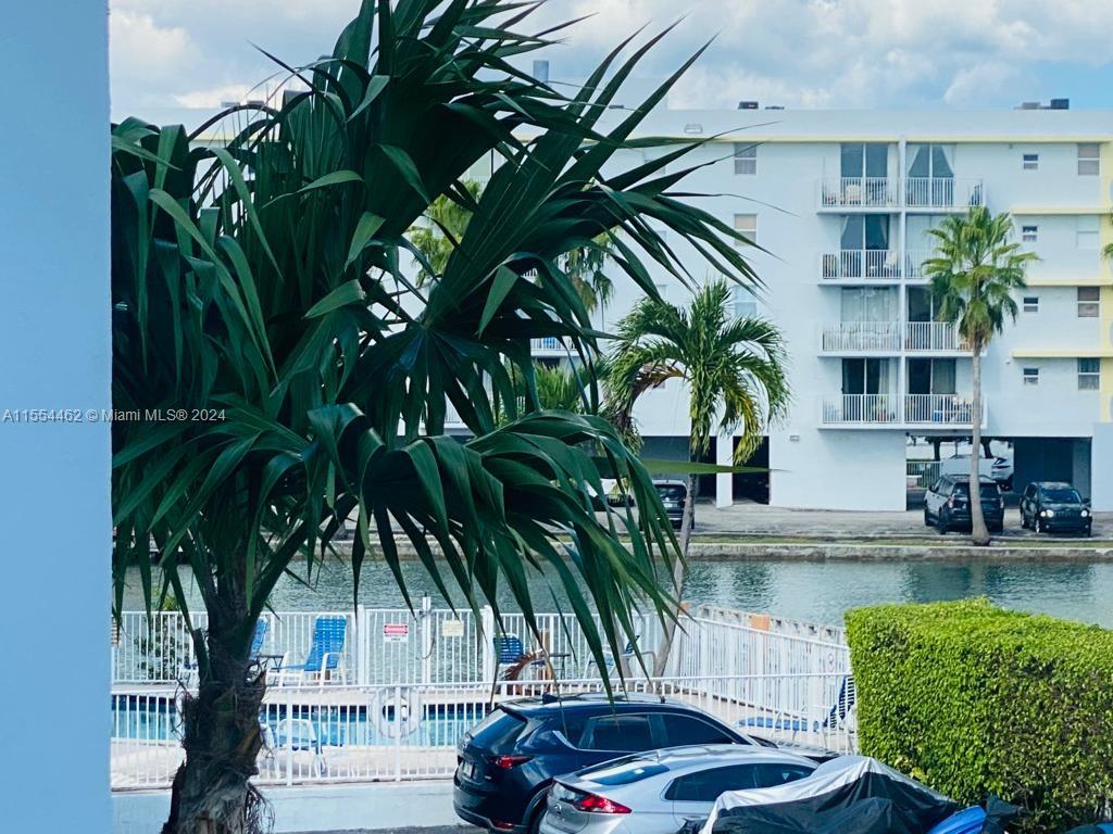 1185 Marseille Dr 205, Miami Beach, Florida 33141, 2 Bedrooms Bedrooms, ,2 BathroomsBathrooms,Residential,For Sale,1185 Marseille Dr 205,A11554462