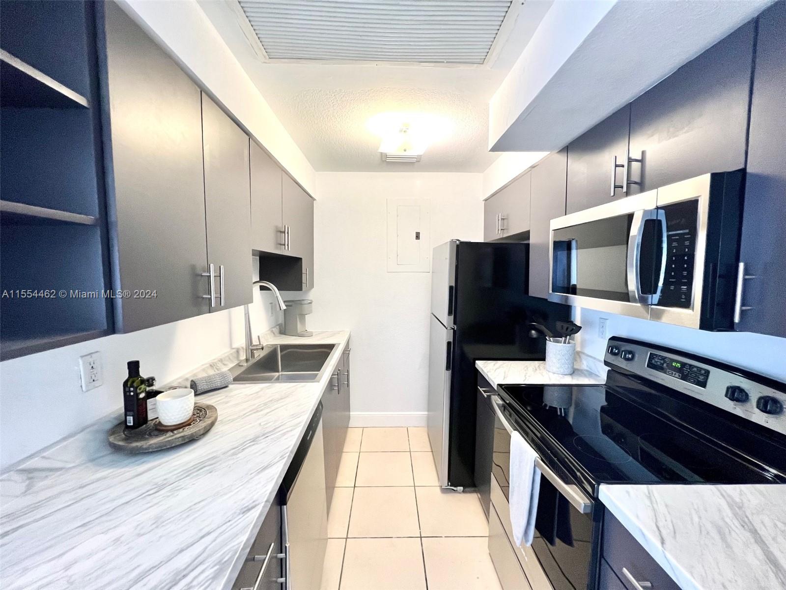 1185 Marseille Dr 205, Miami Beach, Florida 33141, 2 Bedrooms Bedrooms, ,2 BathroomsBathrooms,Residential,For Sale,1185 Marseille Dr 205,A11554462
