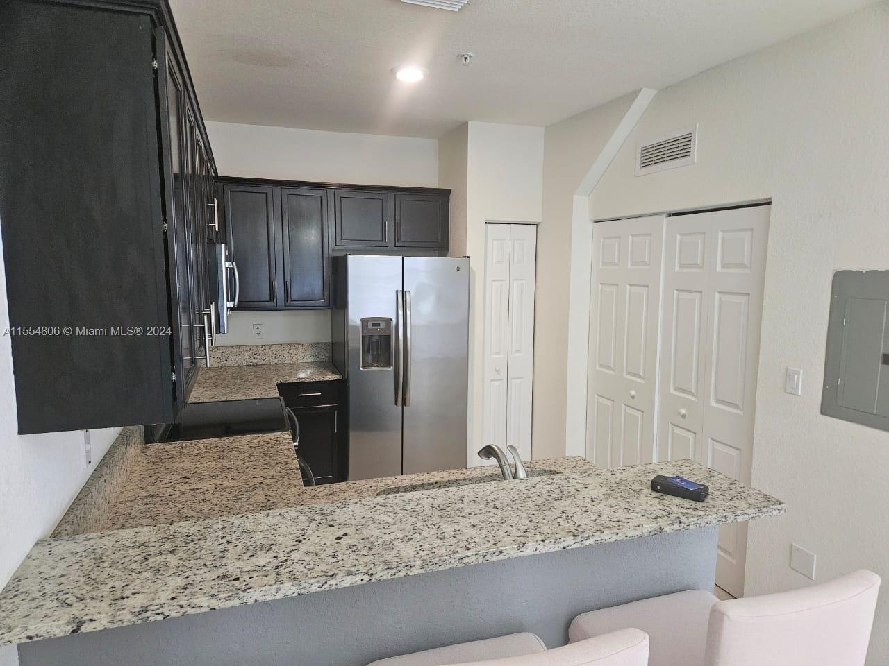 10620 NW 88th St 202, Doral, Florida 33178, 2 Bedrooms Bedrooms, ,2 BathroomsBathrooms,Residentiallease,For Rent,10620 NW 88th St 202,A11554806