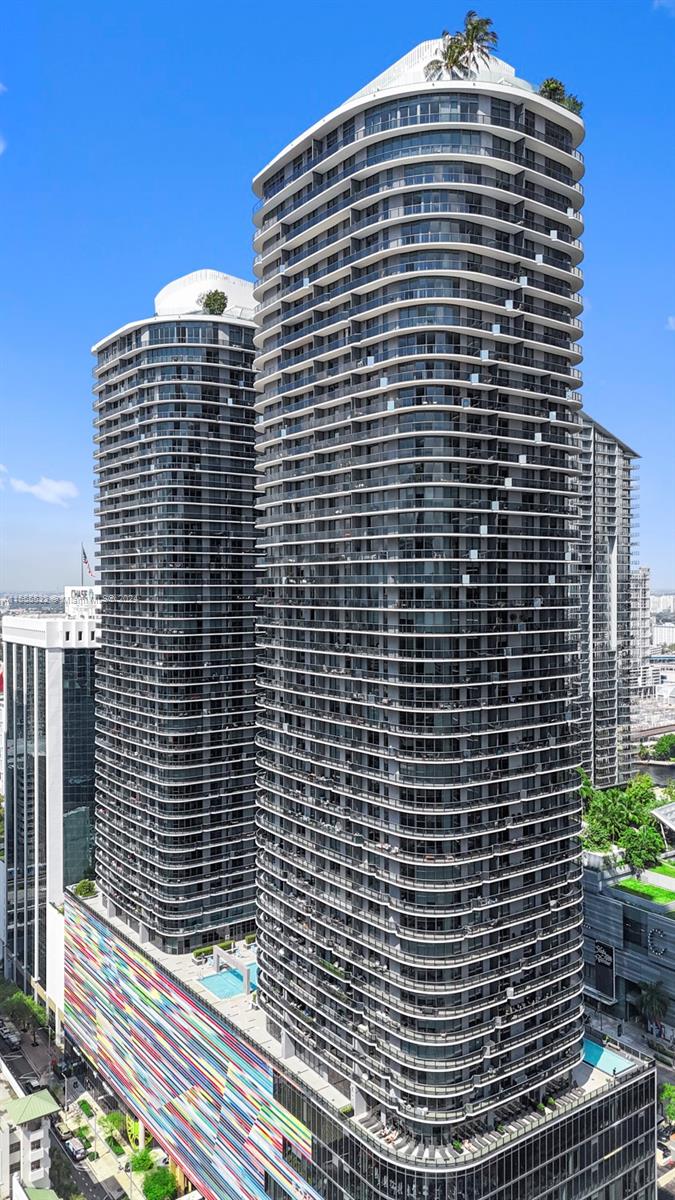 45 SW 9th St 3306, Miami, Florida 33130, 2 Bedrooms Bedrooms, ,2 BathroomsBathrooms,Residential,For Sale,45 SW 9th St 3306,A11555532