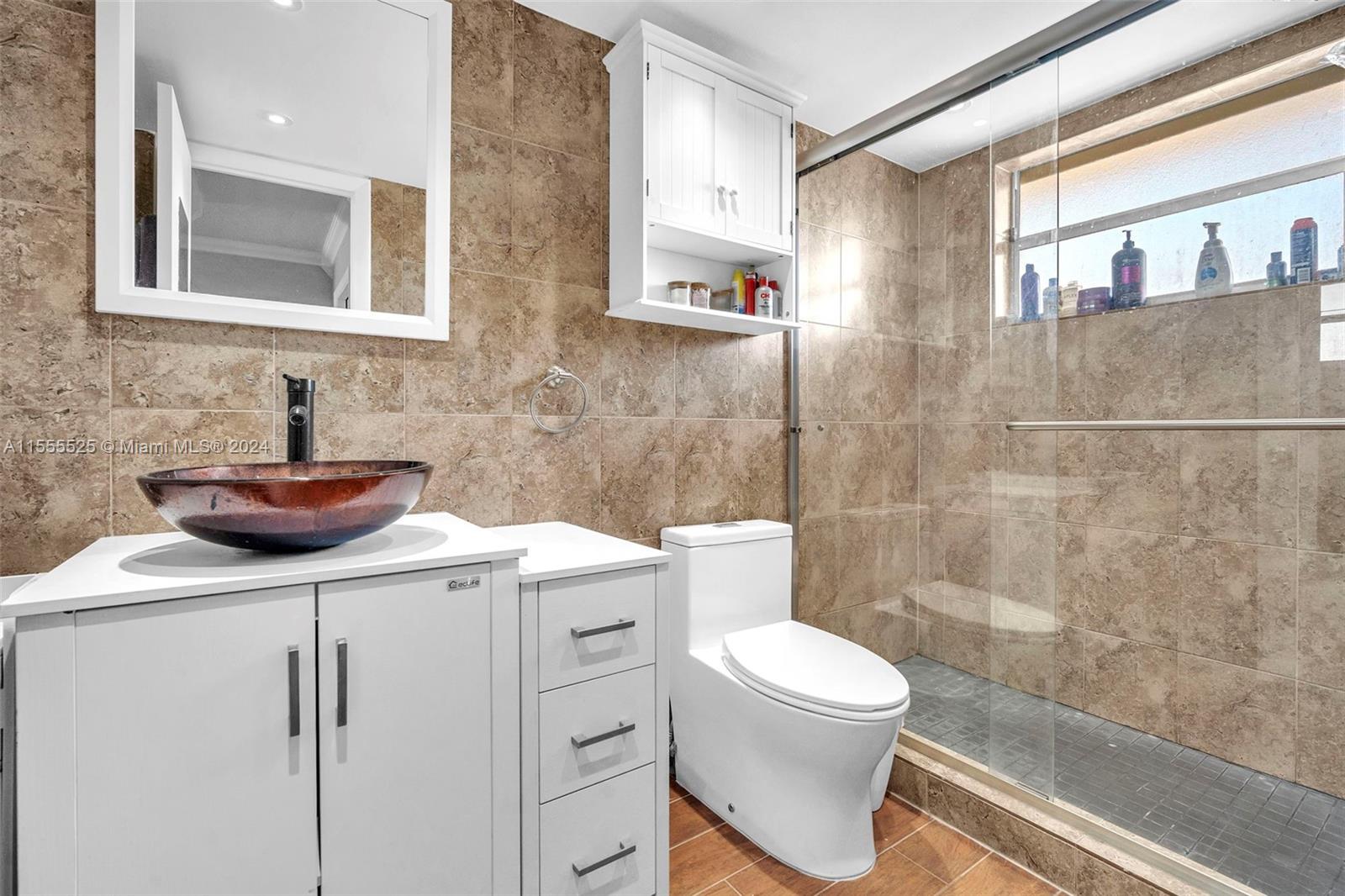 4320 Washington St 315, Hollywood, Florida 33021, 1 Bedroom Bedrooms, ,1 BathroomBathrooms,Residential,For Sale,4320 Washington St 315,A11555525