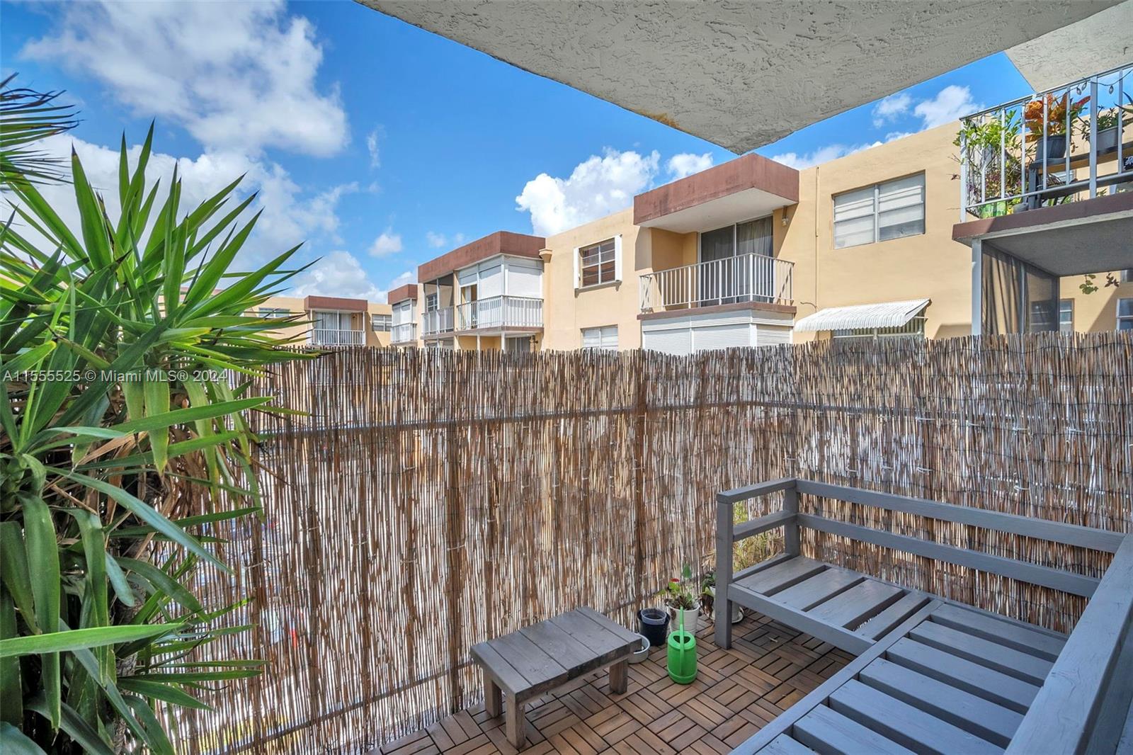 4320 Washington St 315, Hollywood, Florida 33021, 1 Bedroom Bedrooms, ,1 BathroomBathrooms,Residential,For Sale,4320 Washington St 315,A11555525