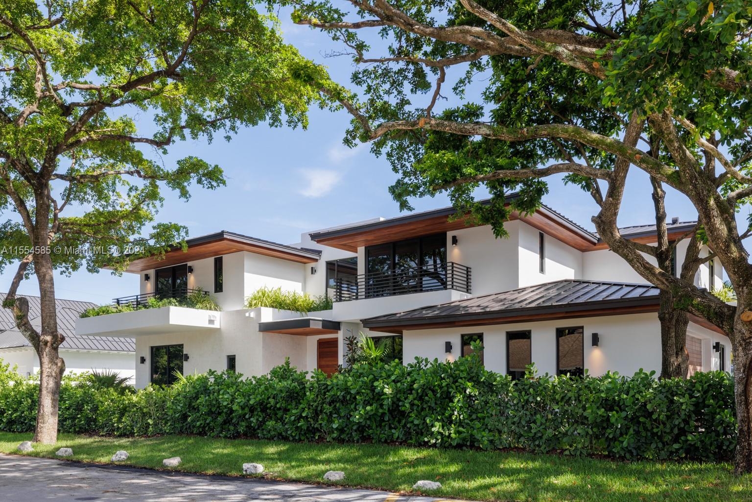 5550 SW 74th St, Miami, Florida 33143, 5 Bedrooms Bedrooms, ,5 BathroomsBathrooms,Residential,For Sale,5550 SW 74th St,A11554585