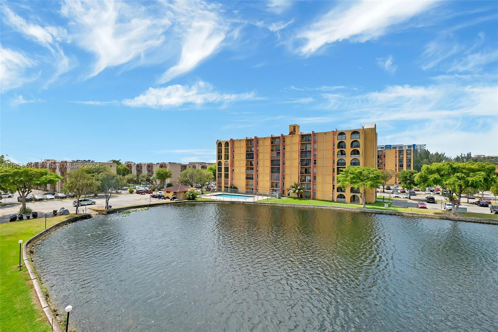 4709 NW 7th St 410-9, Miami, Florida 33126, 1 Bedroom Bedrooms, ,1 BathroomBathrooms,Residential,For Sale,4709 NW 7th St 410-9,A11553896