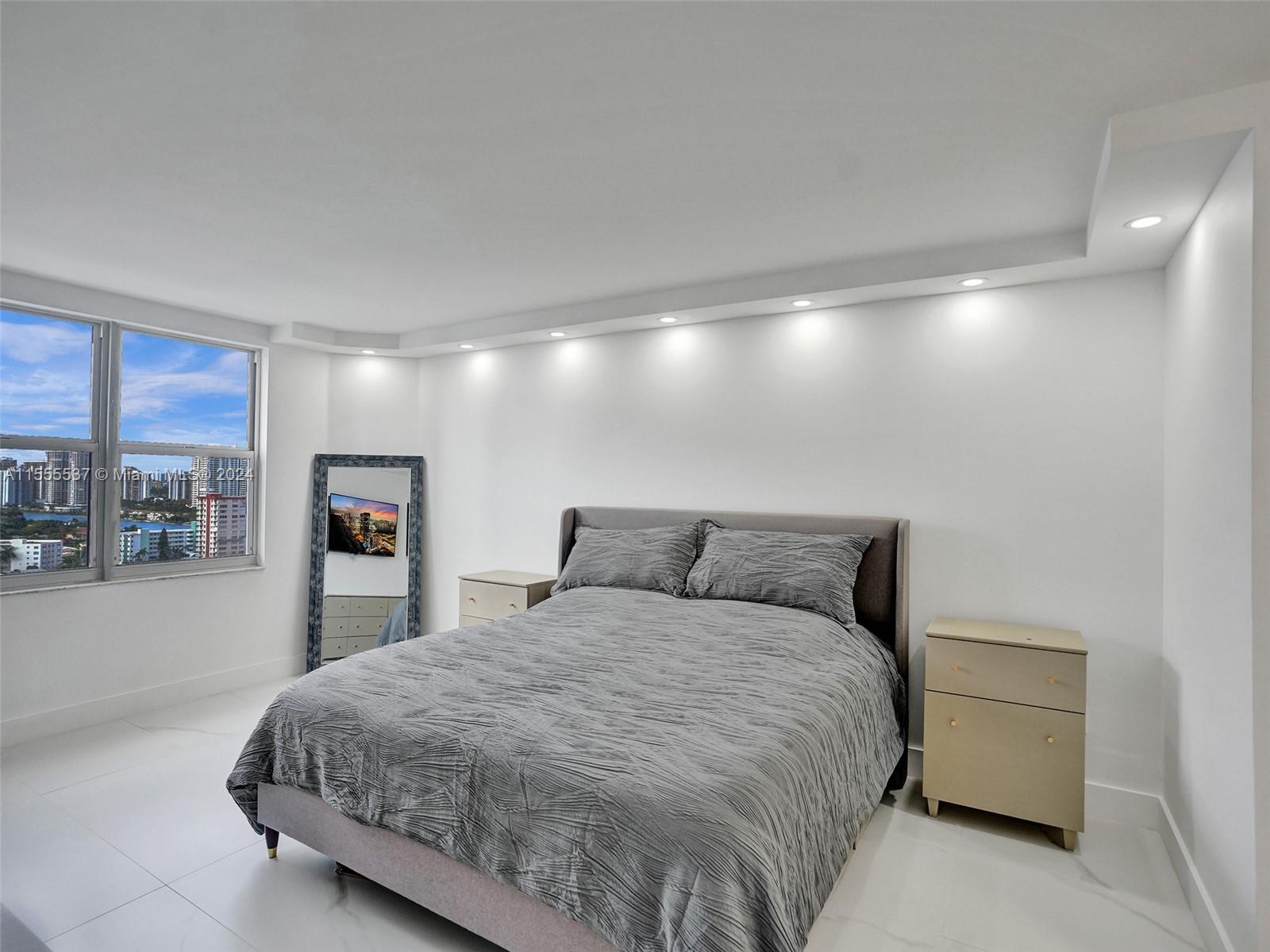 1980 S Ocean Dr 18J, Hallandale Beach, Florida 33009, 2 Bedrooms Bedrooms, ,2 BathroomsBathrooms,Residential,For Sale,1980 S Ocean Dr 18J,A11555537