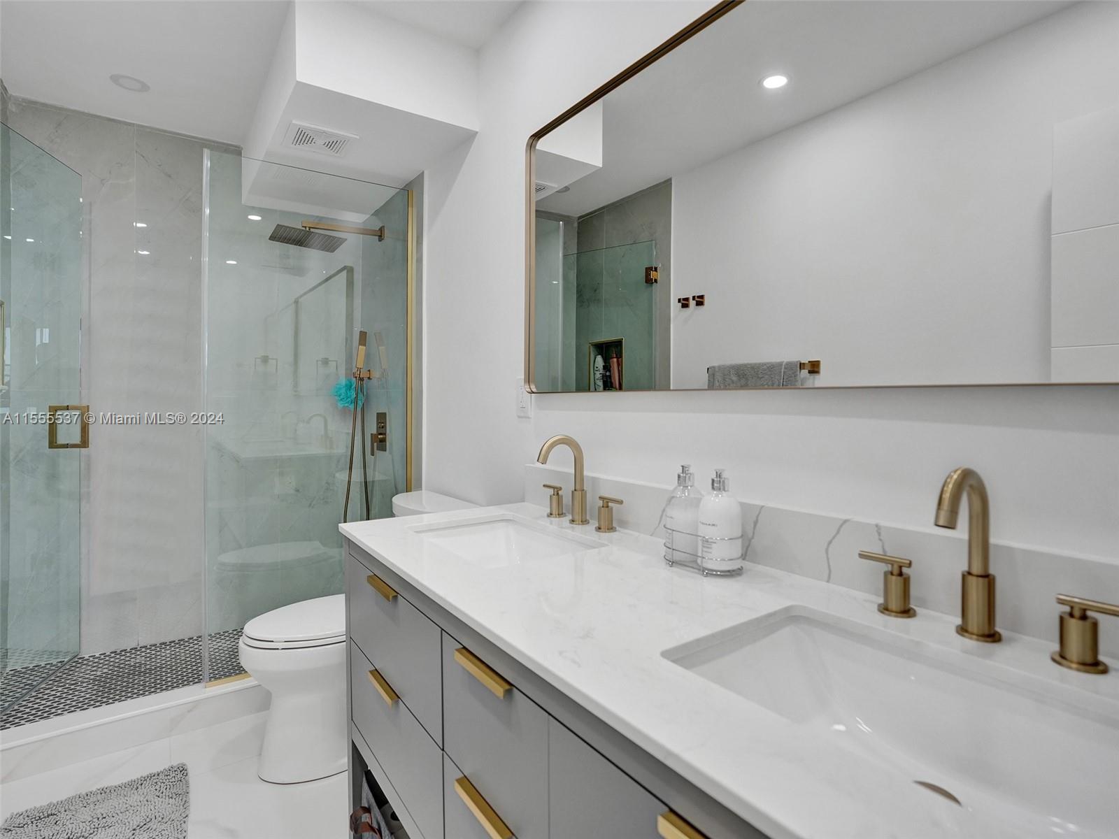 1980 S Ocean Dr 18J, Hallandale Beach, Florida 33009, 2 Bedrooms Bedrooms, ,2 BathroomsBathrooms,Residential,For Sale,1980 S Ocean Dr 18J,A11555537