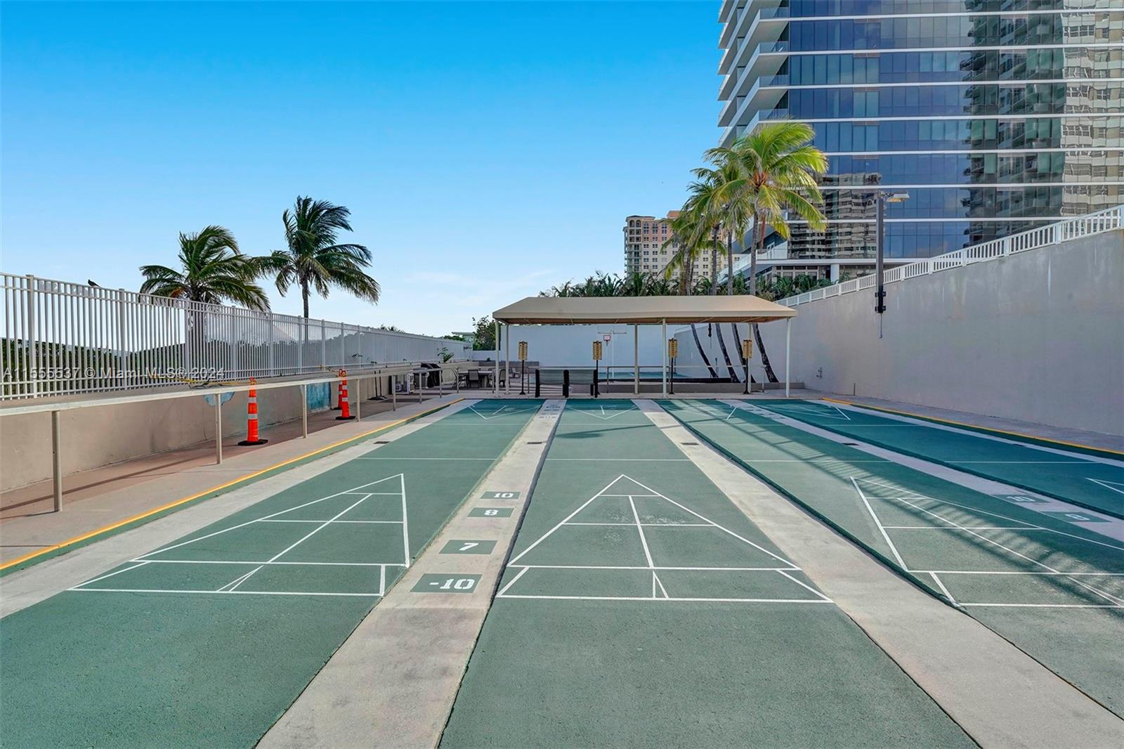1980 S Ocean Dr 18J, Hallandale Beach, Florida 33009, 2 Bedrooms Bedrooms, ,2 BathroomsBathrooms,Residential,For Sale,1980 S Ocean Dr 18J,A11555537