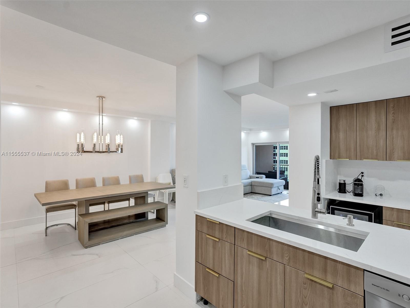 1980 S Ocean Dr 18J, Hallandale Beach, Florida 33009, 2 Bedrooms Bedrooms, ,2 BathroomsBathrooms,Residential,For Sale,1980 S Ocean Dr 18J,A11555537