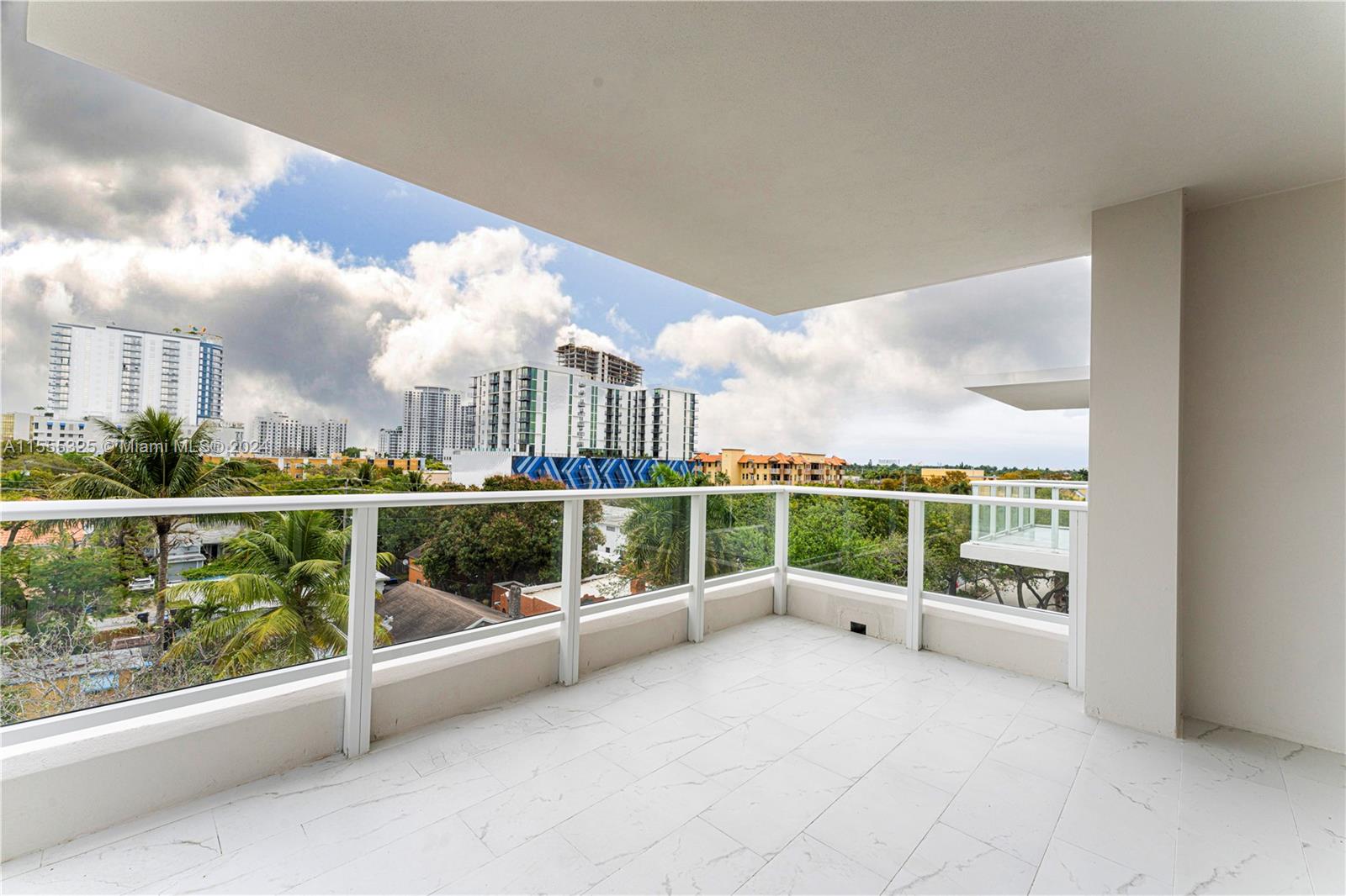 1850 Monroe St PH2, Hollywood, Florida 33020, 2 Bedrooms Bedrooms, ,2 BathroomsBathrooms,Residential,For Sale,1850 Monroe St PH2,A11555325