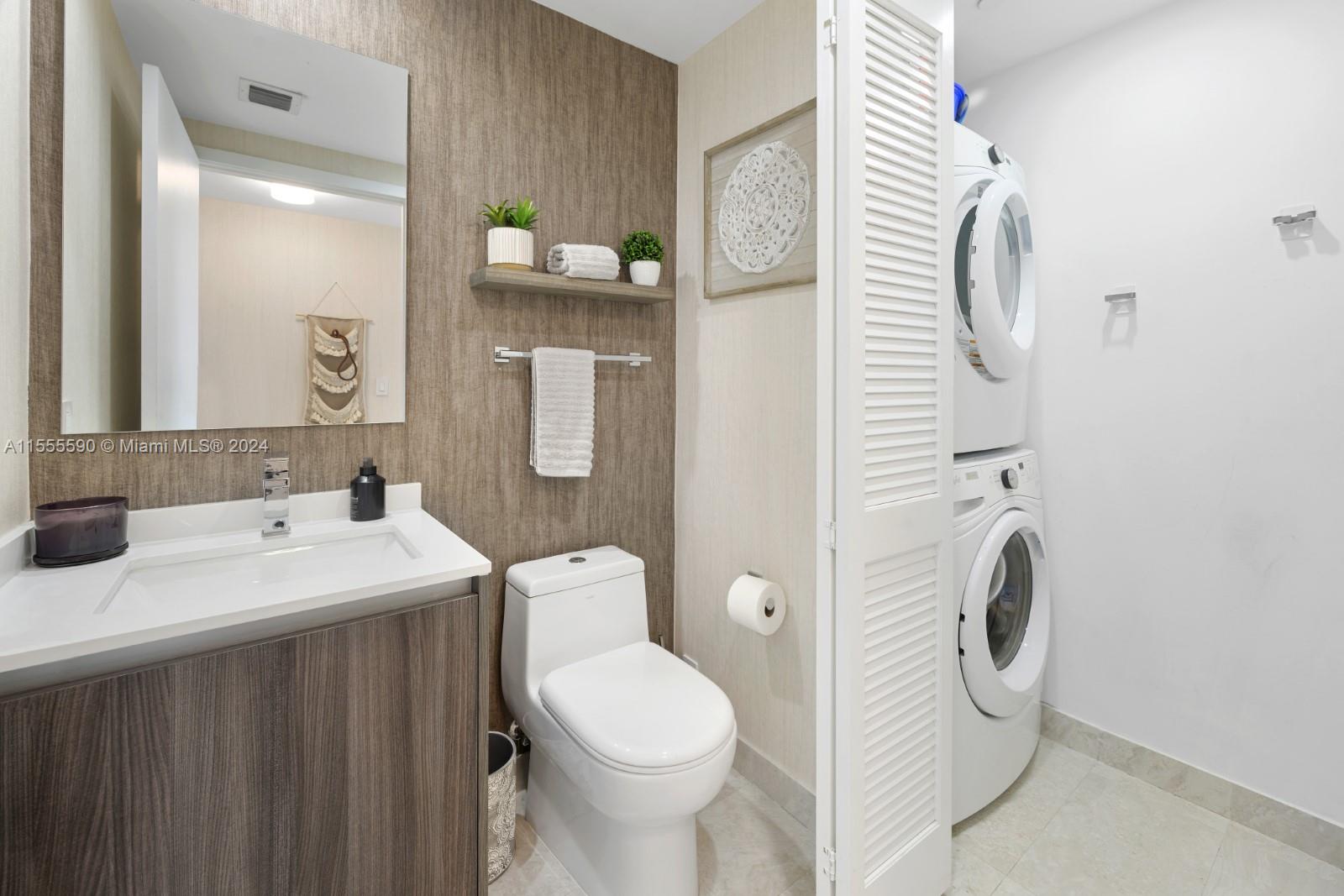 488 NE 18th St 2000, Miami, Florida 33132, 2 Bedrooms Bedrooms, ,2 BathroomsBathrooms,Residential,For Sale,488 NE 18th St 2000,A11555590