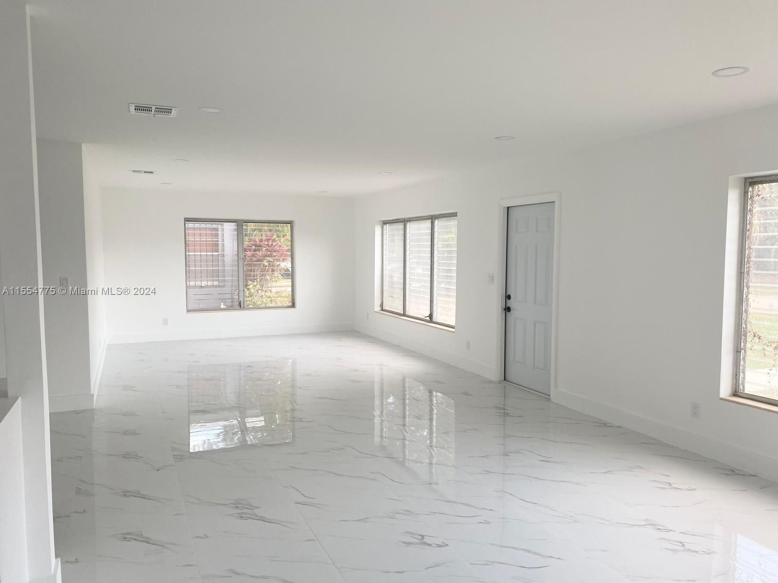 North Miami Beach, Florida 33162, 3 Bedrooms Bedrooms, ,2 BathroomsBathrooms,Residential,For Sale,A11554775