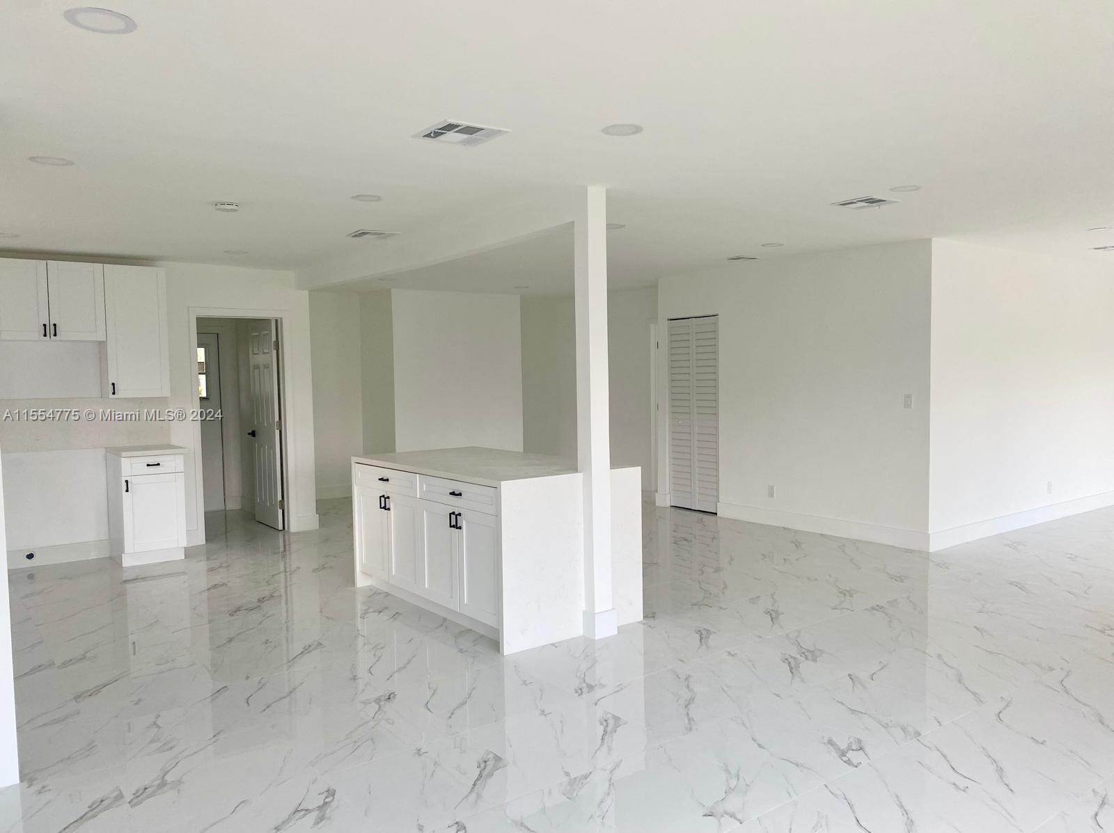 North Miami Beach, Florida 33162, 3 Bedrooms Bedrooms, ,2 BathroomsBathrooms,Residential,For Sale,A11554775