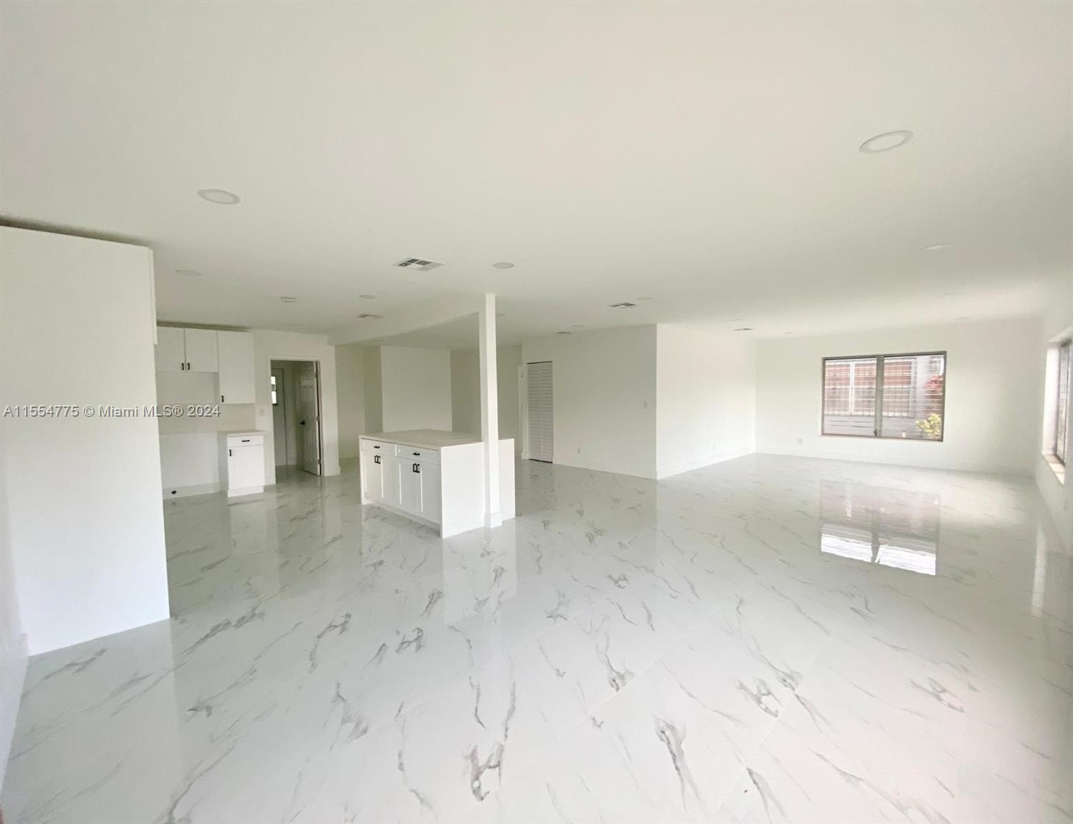 North Miami Beach, Florida 33162, 3 Bedrooms Bedrooms, ,2 BathroomsBathrooms,Residential,For Sale,A11554775