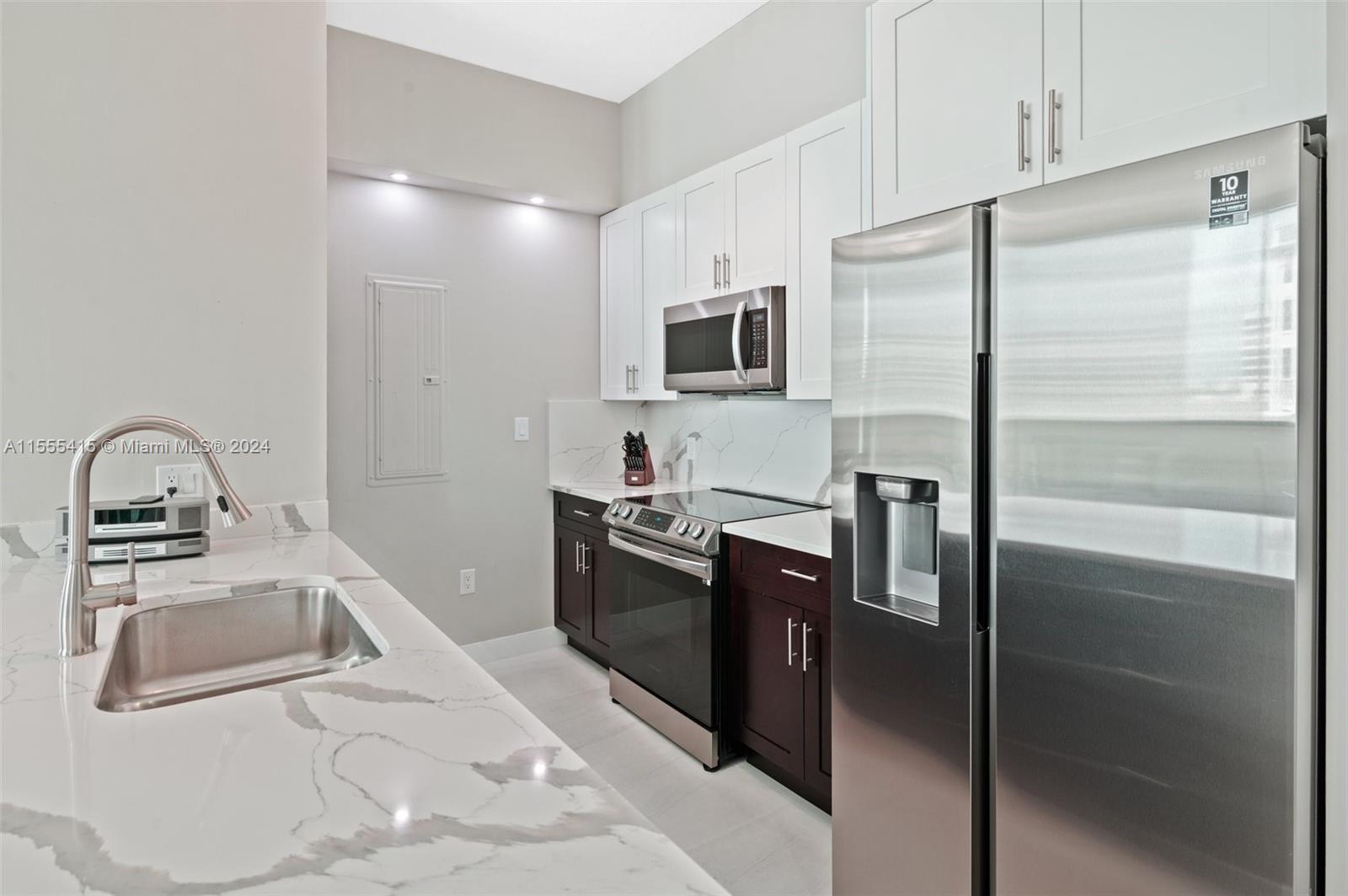 1300 Ponce De Leon Blvd 403, Coral Gables, Florida 33134, 2 Bedrooms Bedrooms, ,3 BathroomsBathrooms,Residential,For Sale,1300 Ponce De Leon Blvd 403,A11555415