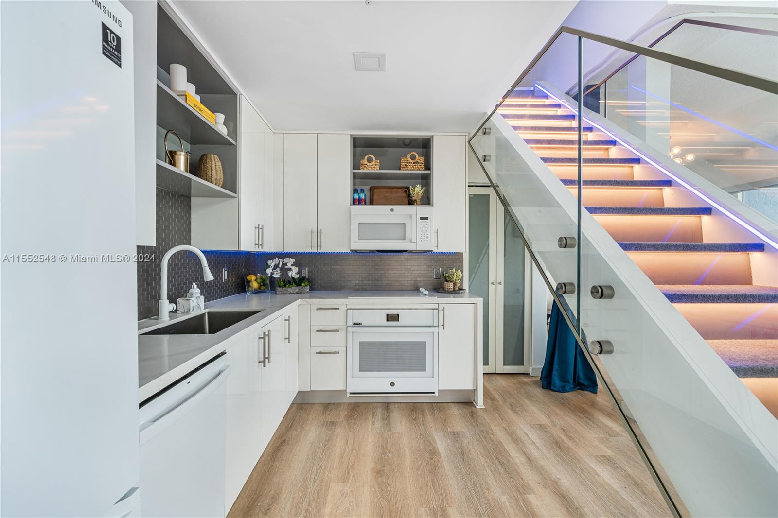 60 SW 13th St 4409, Miami, Florida 33130, 2 Bedrooms Bedrooms, ,3 BathroomsBathrooms,Residential,For Sale,60 SW 13th St 4409,A11552548