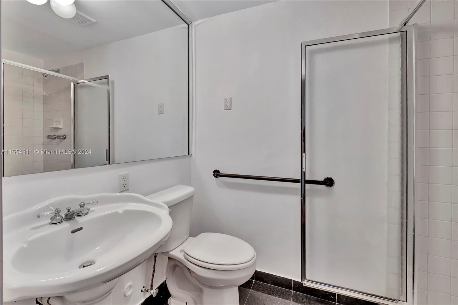 3343 NE 33rd St, Fort Lauderdale, Florida 33308, ,Commerciallease,For Rent,3343 NE 33rd St,A11554311