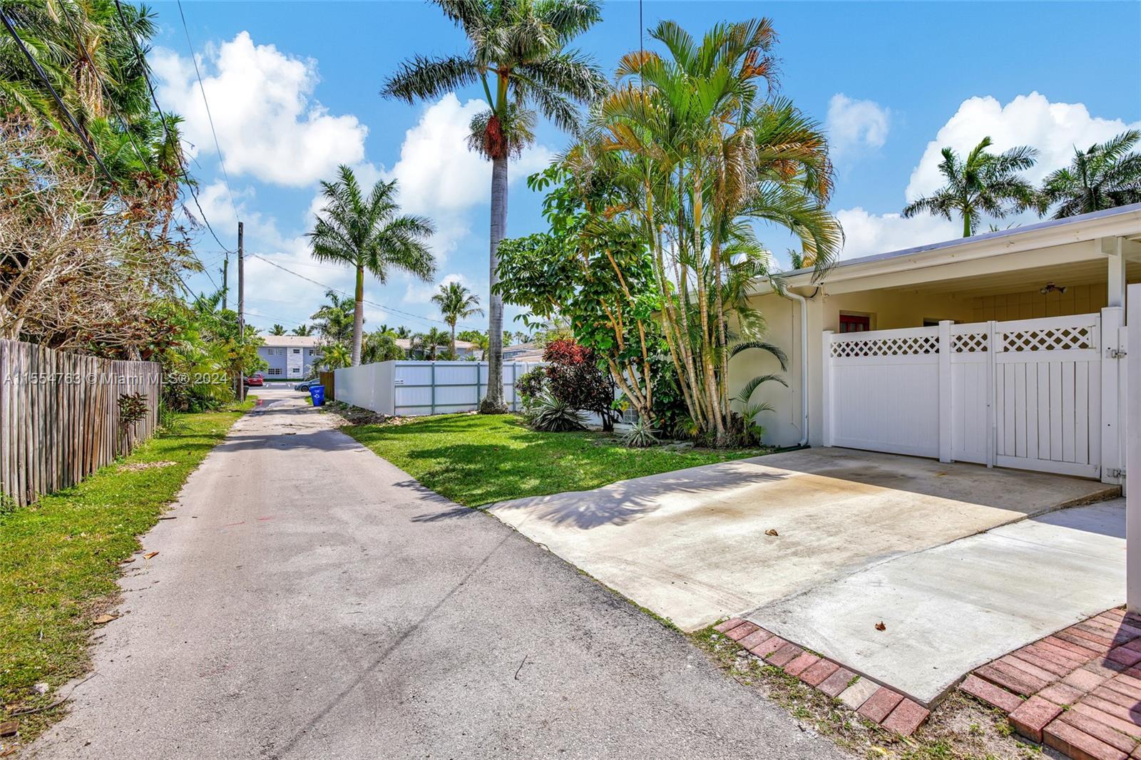 1411 Fletcher St, Hollywood, Florida 33020, 3 Bedrooms Bedrooms, ,2 BathroomsBathrooms,Residential,For Sale,1411 Fletcher St,A11554763