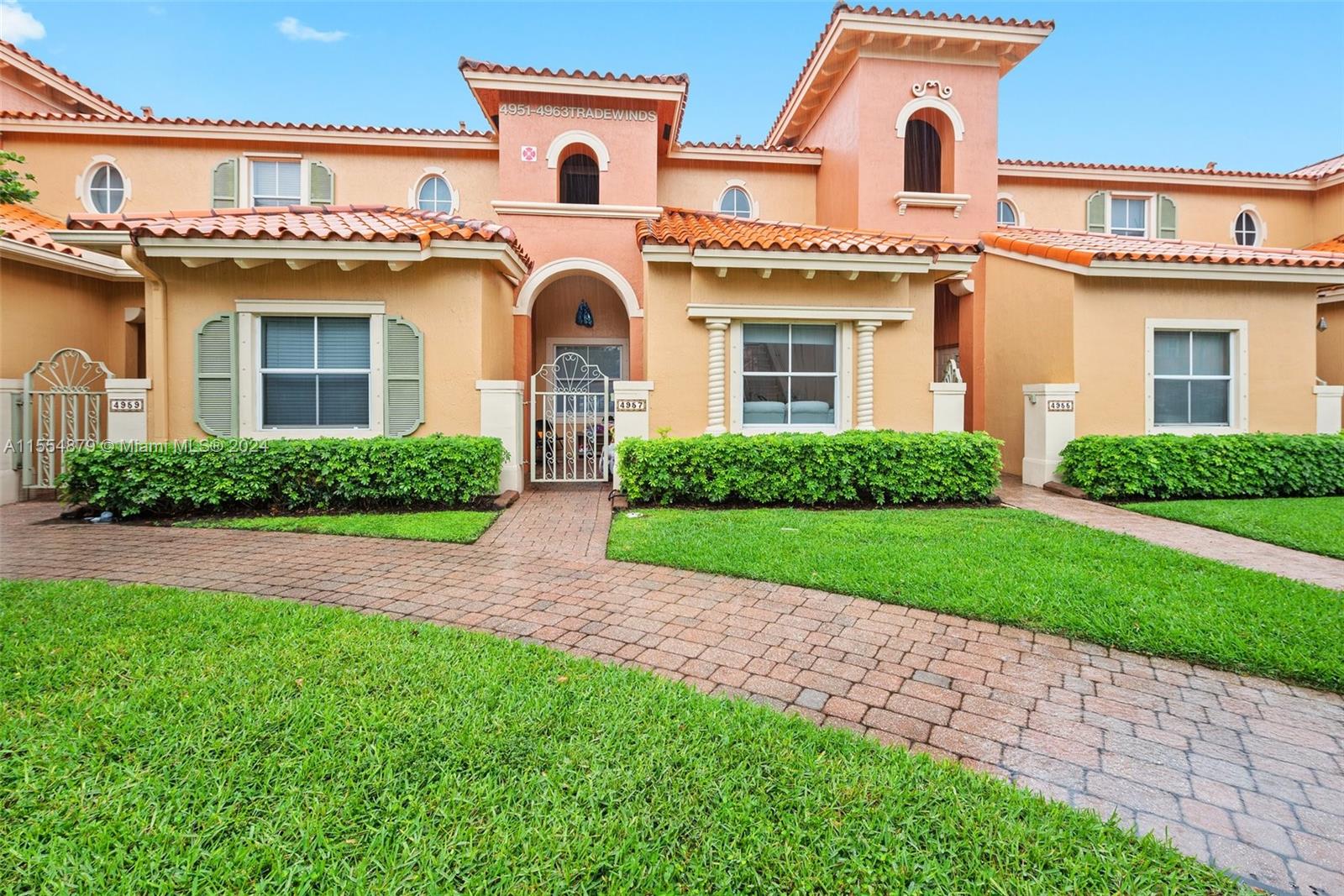 Dania Beach Waterfront Condos For Sale, Apartments For Sale